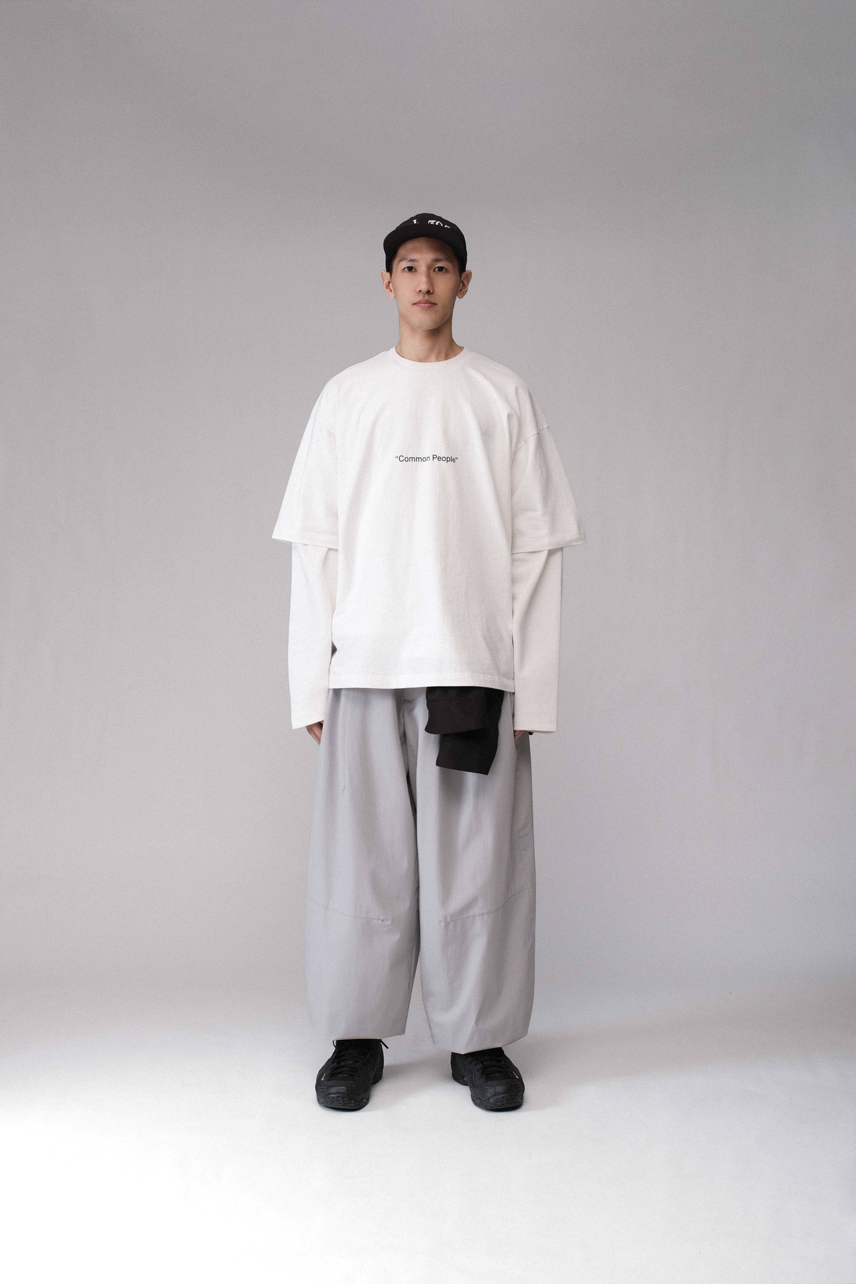 Wall of Sound - 4:44/“LINES” Common People Tee - White