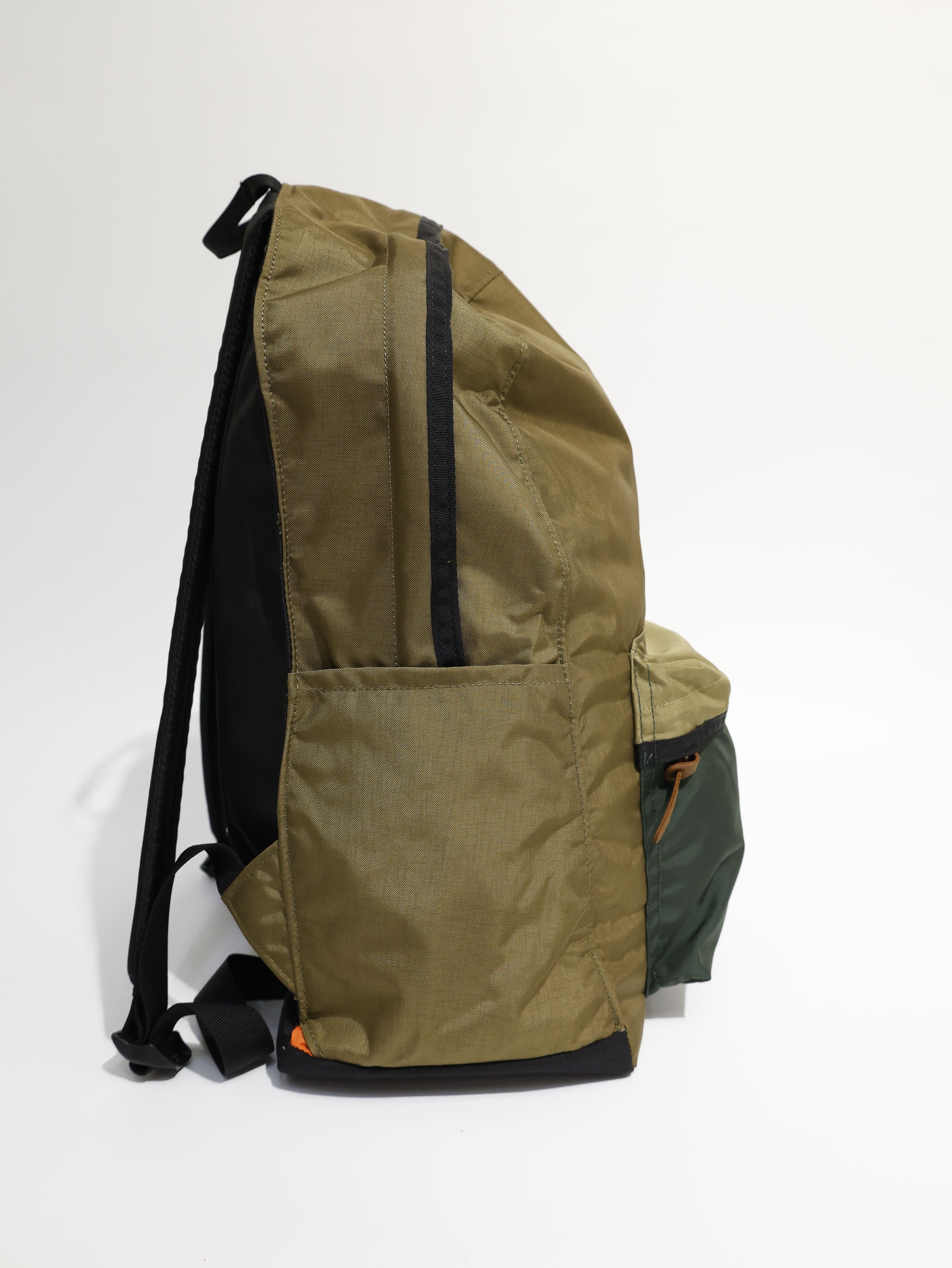 GREGORY 21L RELAX DAY 後背包 筆電包 GG155766