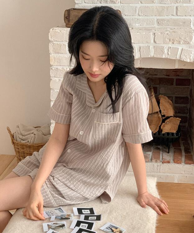 JUUNEEDU直條紋睡衣(灰色)