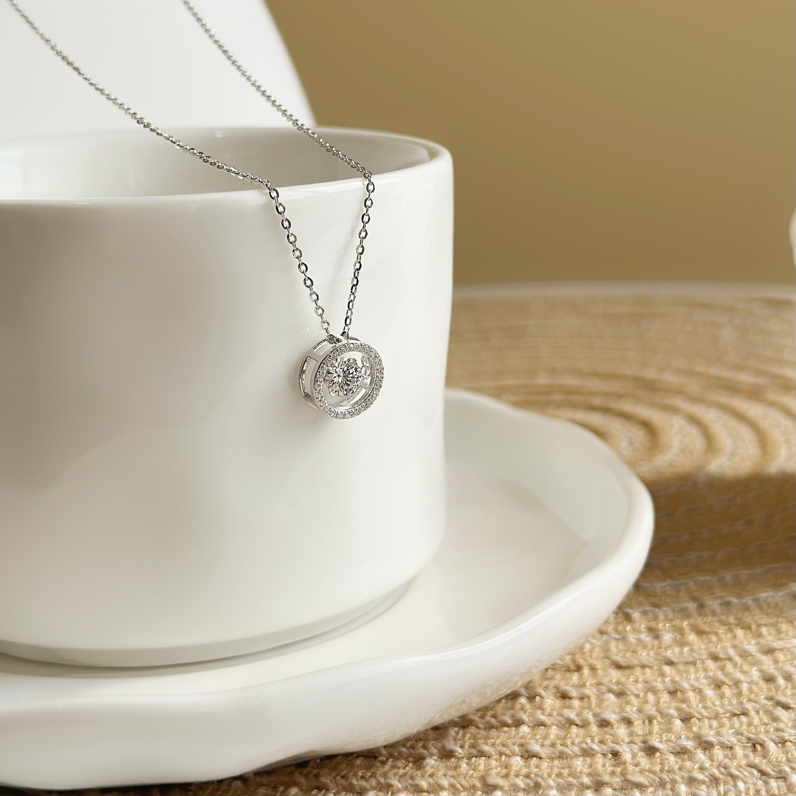 G125【輕奢】排鑽圓形莫桑靈動純銀鎖骨鏈