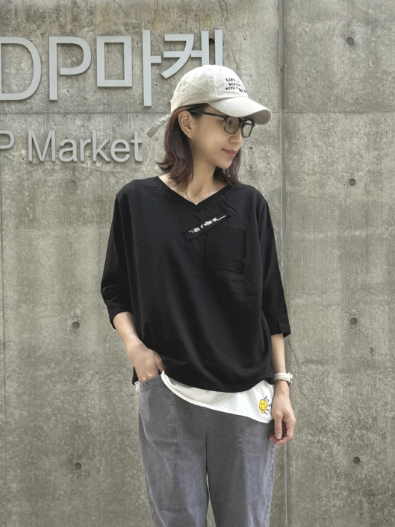 自然修飾臉型曲線之V領棉T (正韓)