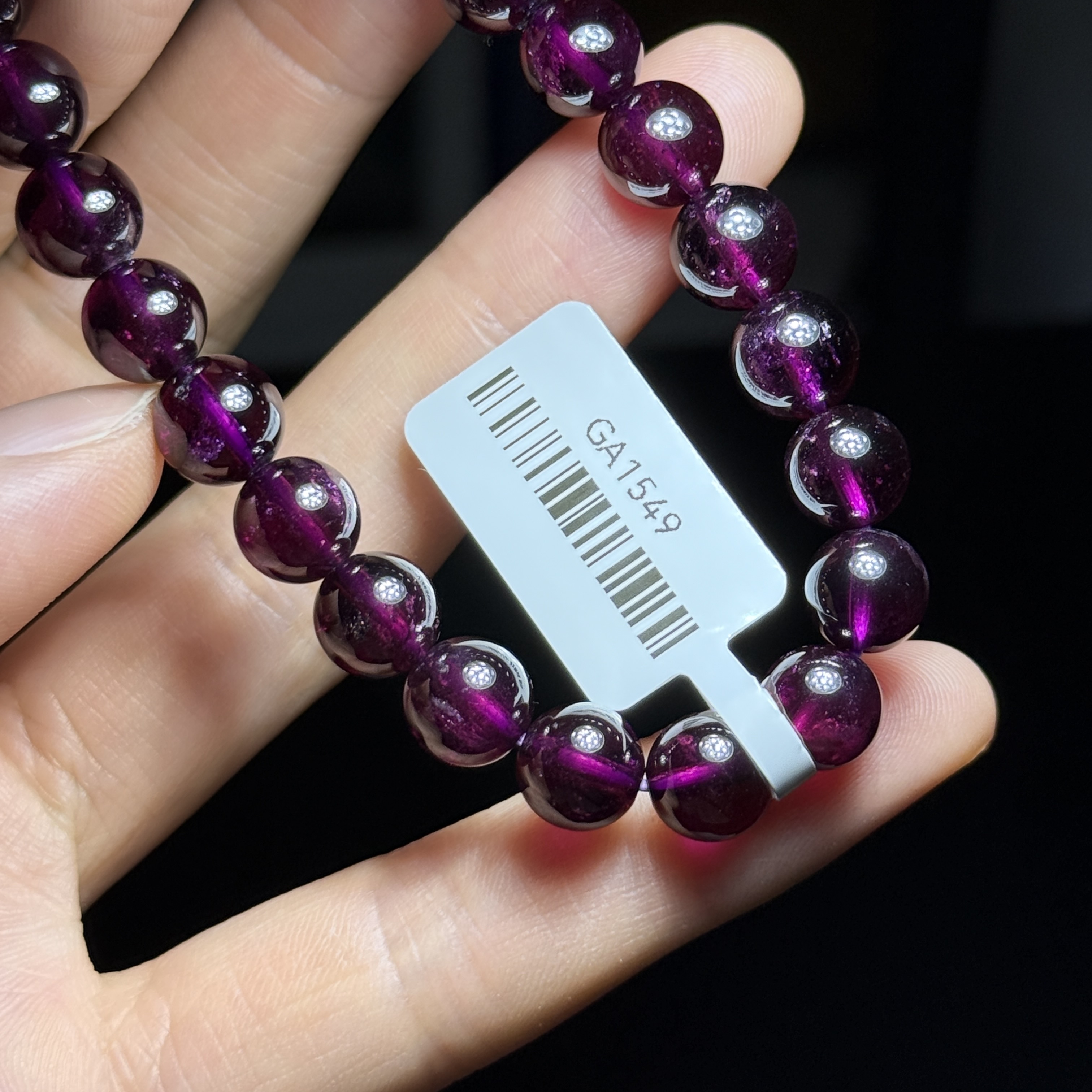 高級紫牙烏石榴石 8+mm GA1549