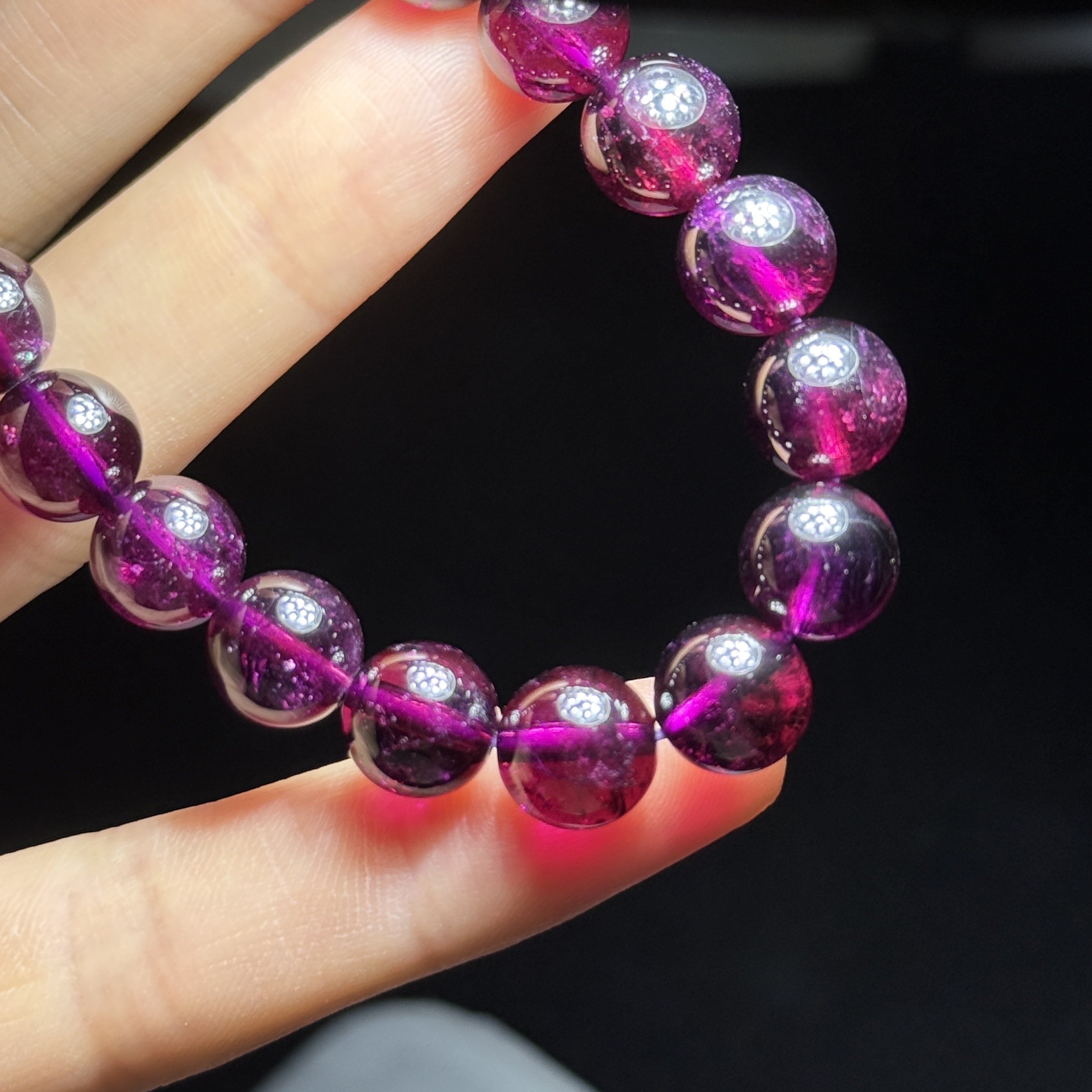 高級紫牙烏石榴石 9+mm GA1551