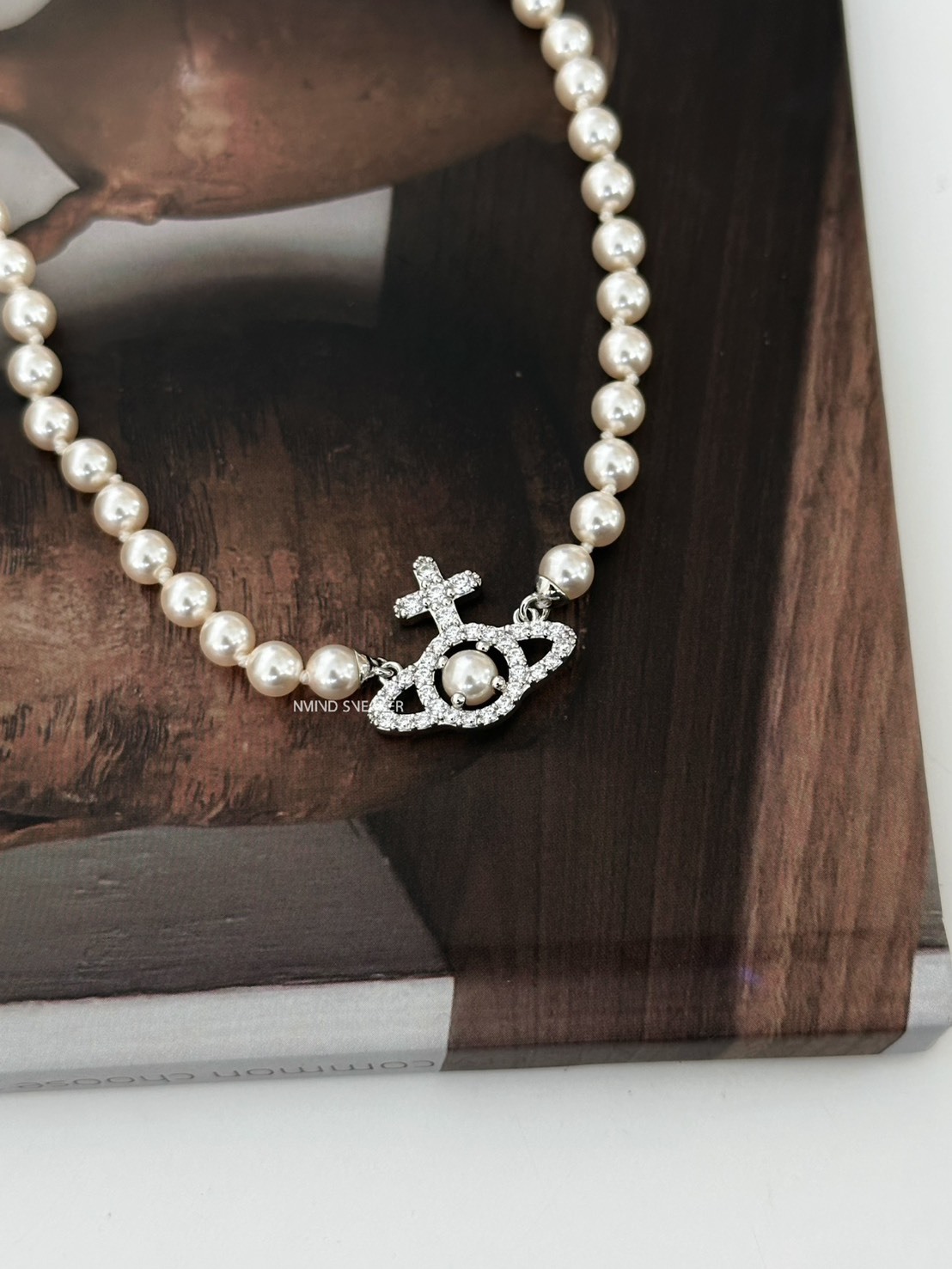 <快速出貨> Vivienne Westwood Olympia 滿鑽星球珍珠項鍊