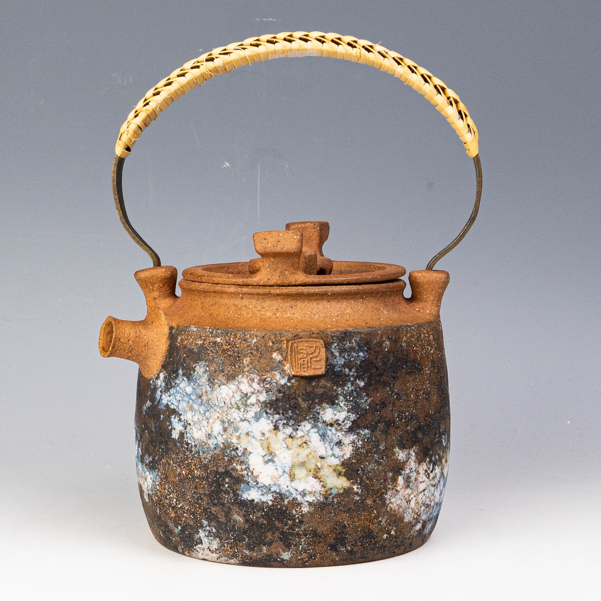 李仁嵋】岩礦｜茶壺｜ 岩礦造型煮水壺LRM00001