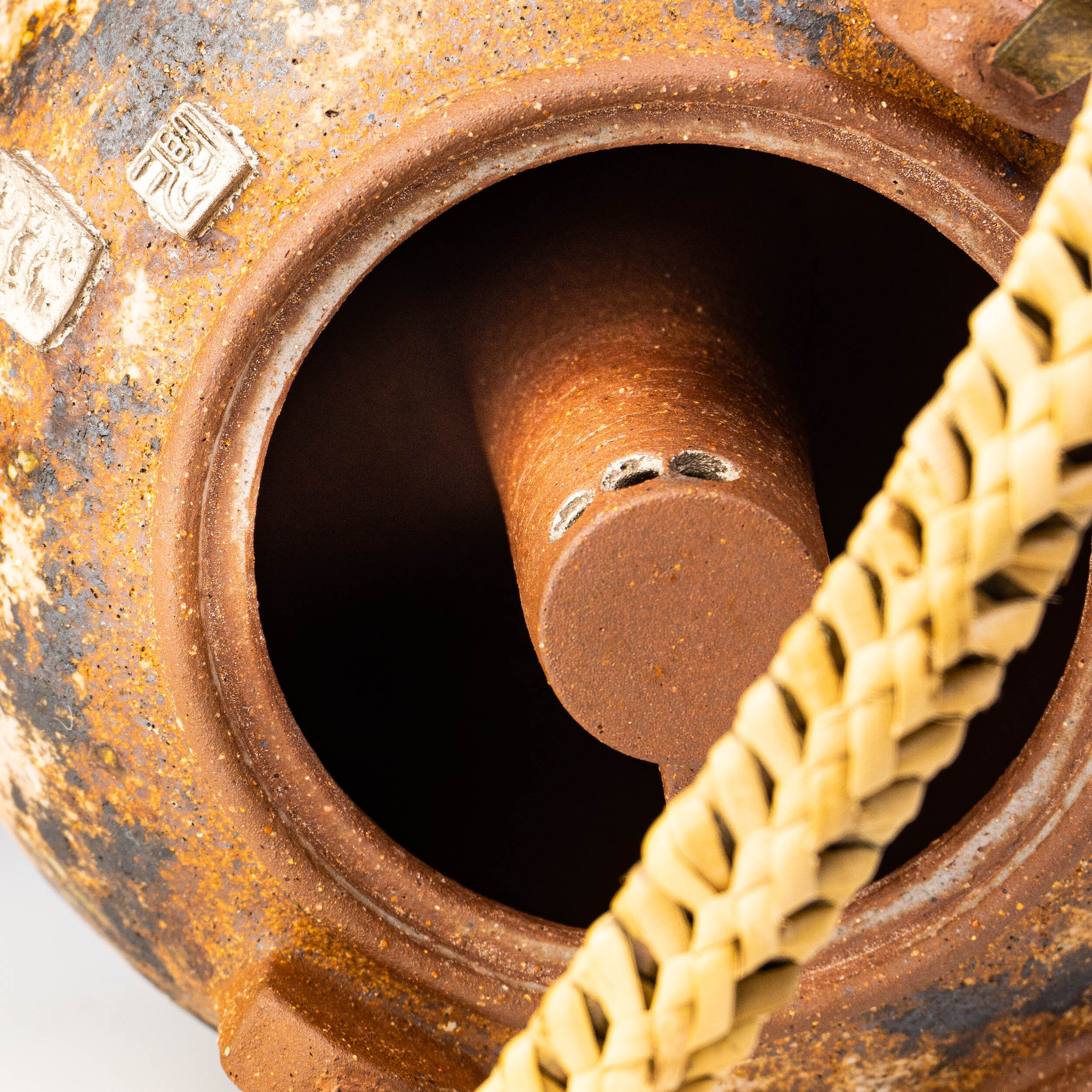 李仁嵋】岩礦｜茶壺｜ 岩礦造型煮水壺LRM00002