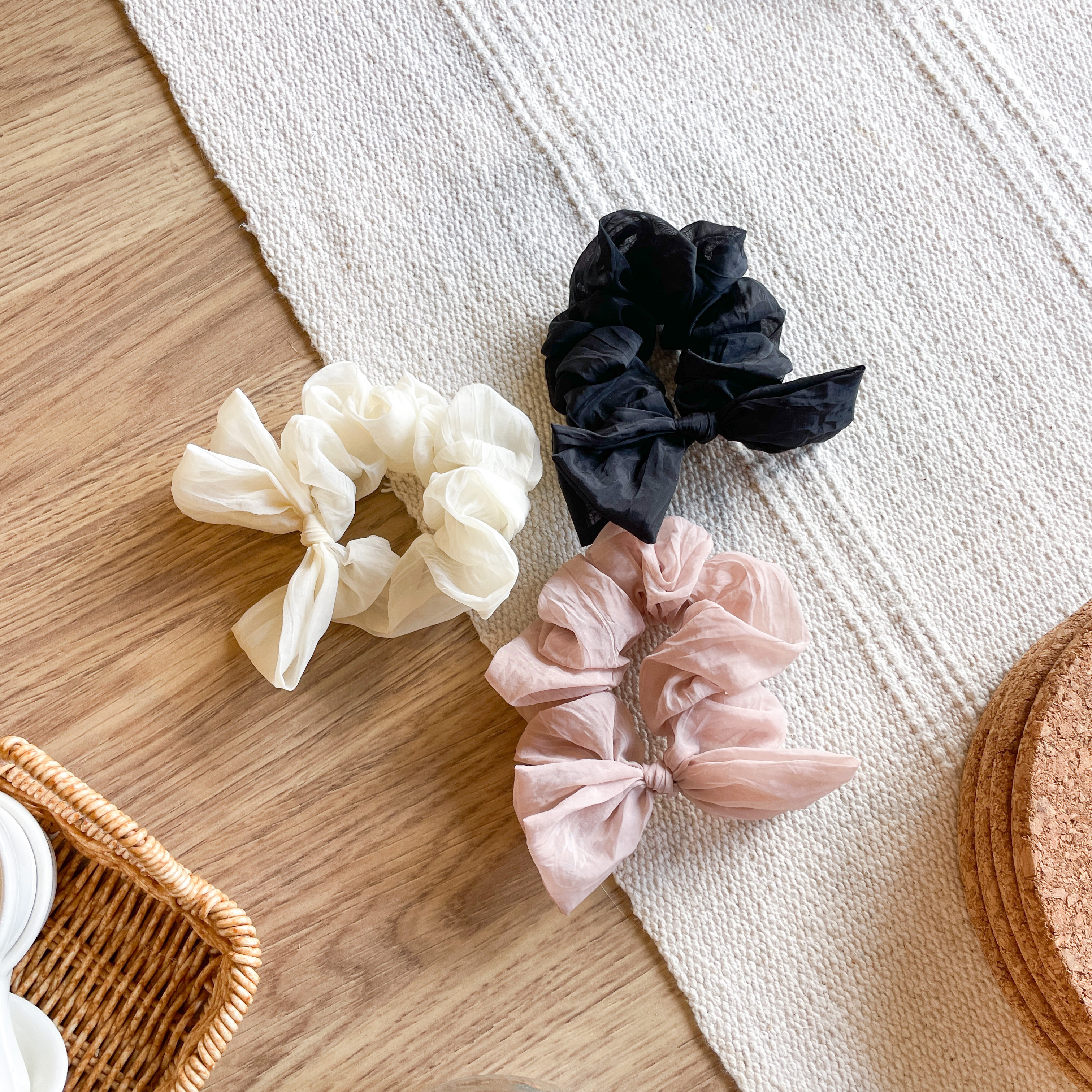 AC167 Lovable Locks Scrunchies