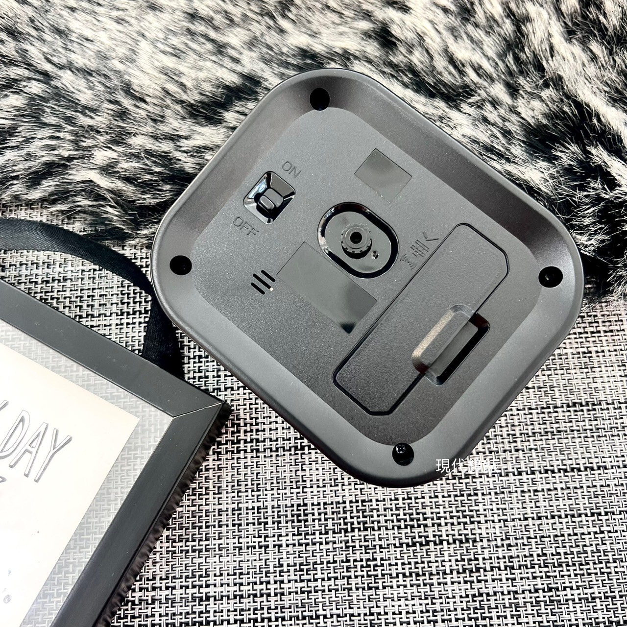 SEIKO 精工】超人力霸王聯名滑動式秒針貪睡鬧鐘QHE913N 9.9X11.3cm