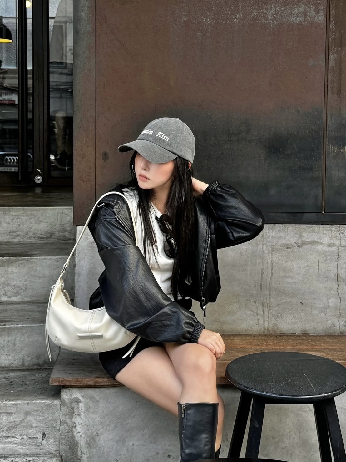 Matin Kim MOONLINE 外縫線 月牙包🌙