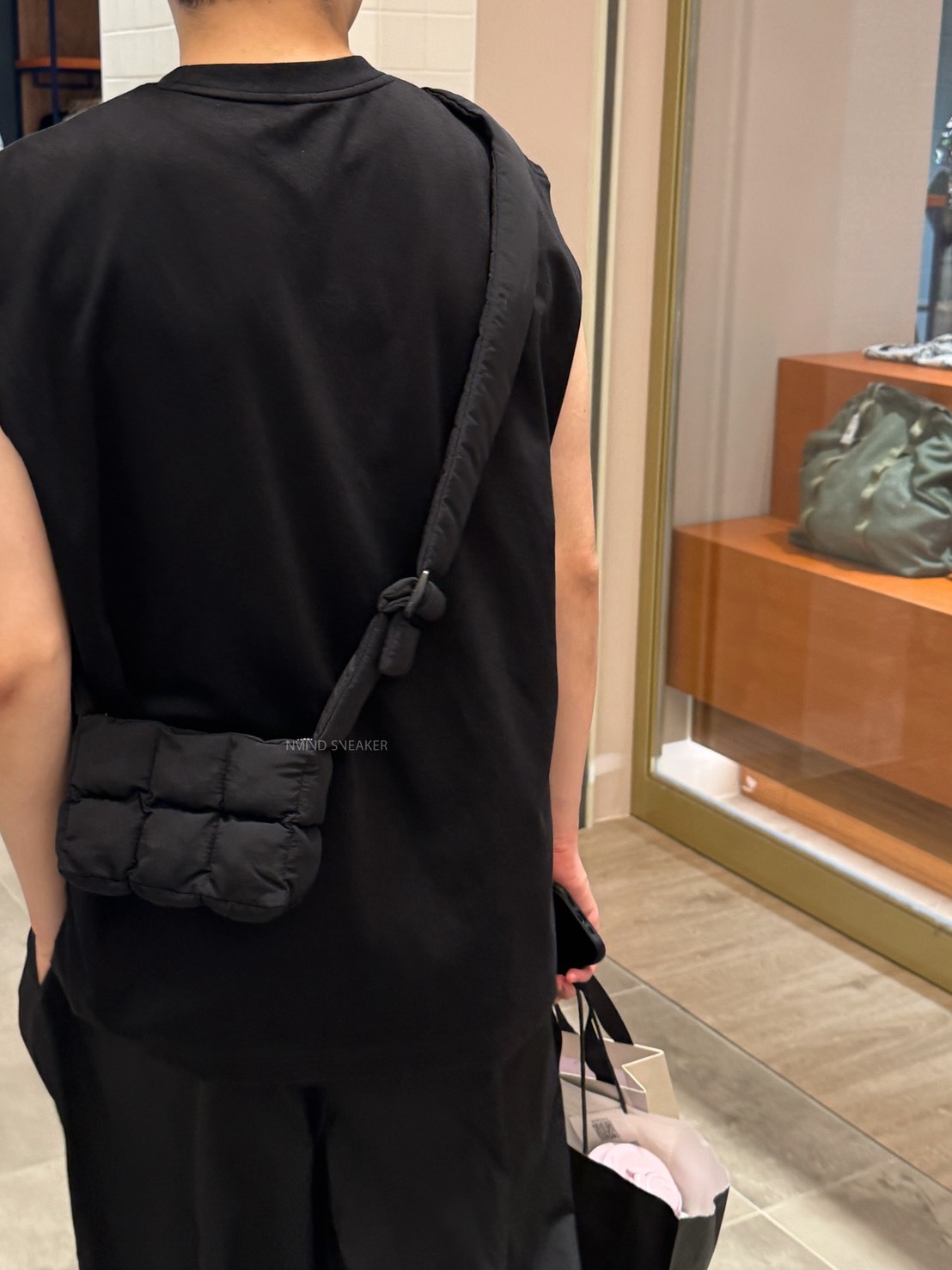 <快速出貨> 韓國🇰🇷 設計師品牌LUTH 尼龍側背迷你包