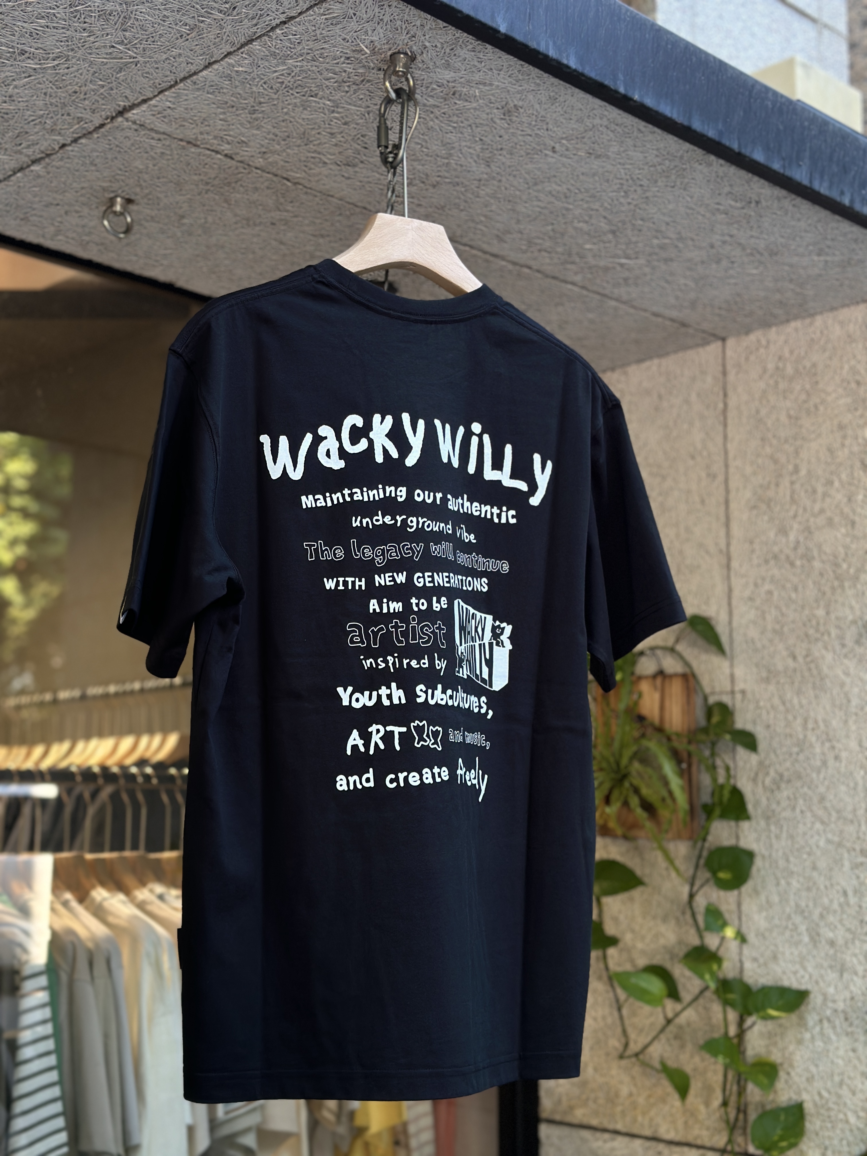 【現貨】Wacky Willy 文字磚塊圖騰 短tee WA2503ST15