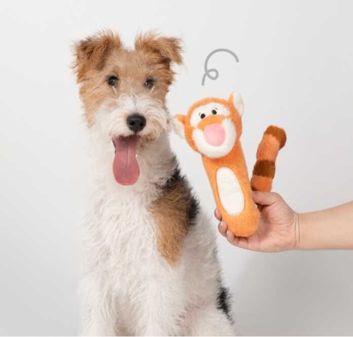 PETSVILLE -  小熊維尼寵物玩具公仔摇晃跳跳虎(發聲)