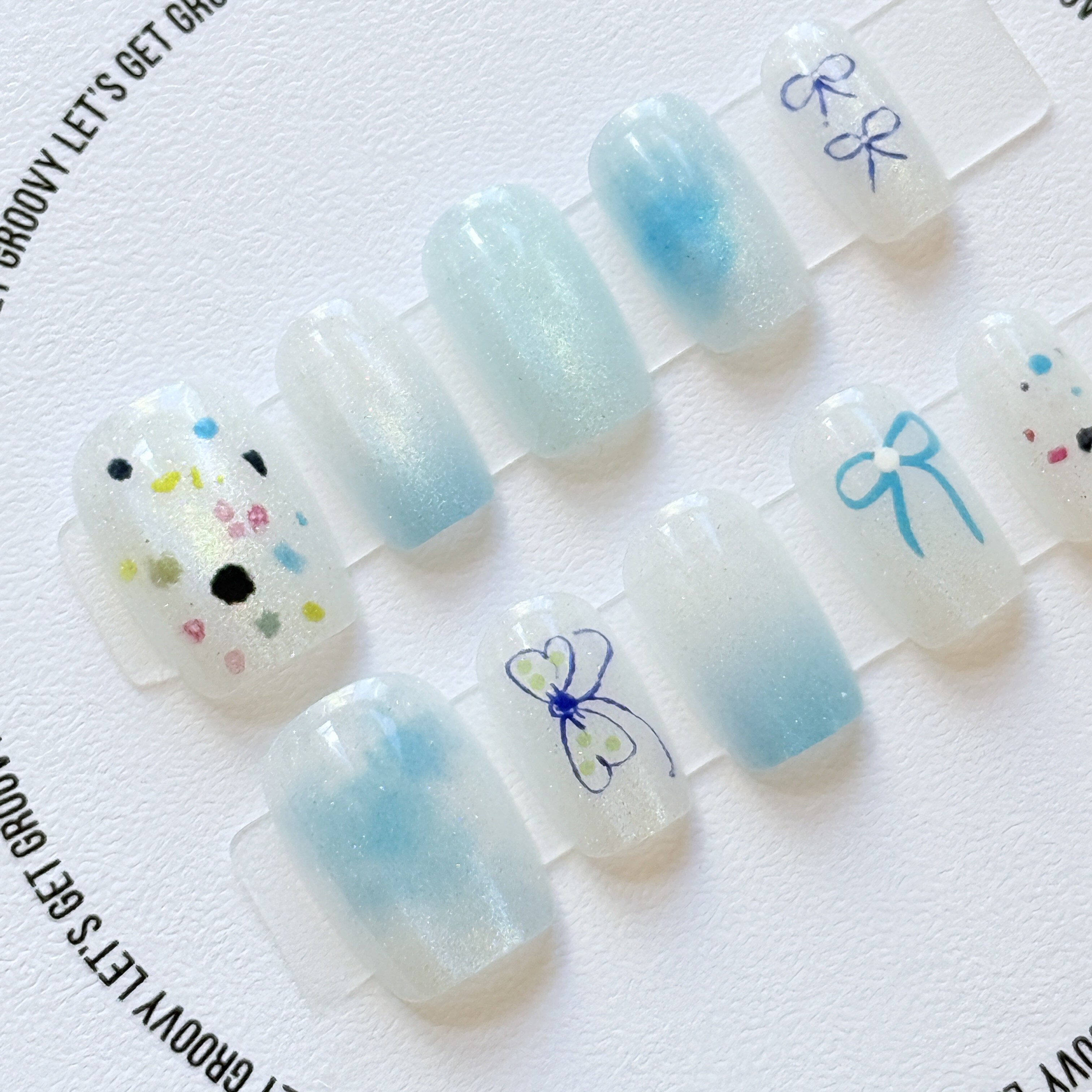 Slay ︳Blue and White Watercolor Pattern