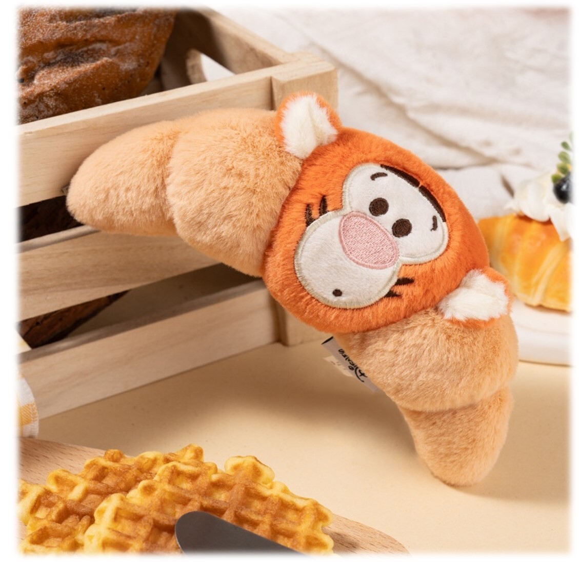 PETSVILLE -  小熊維尼烘焙系列 寵物玩具公仔牛角包 跳跳虎(發聲)