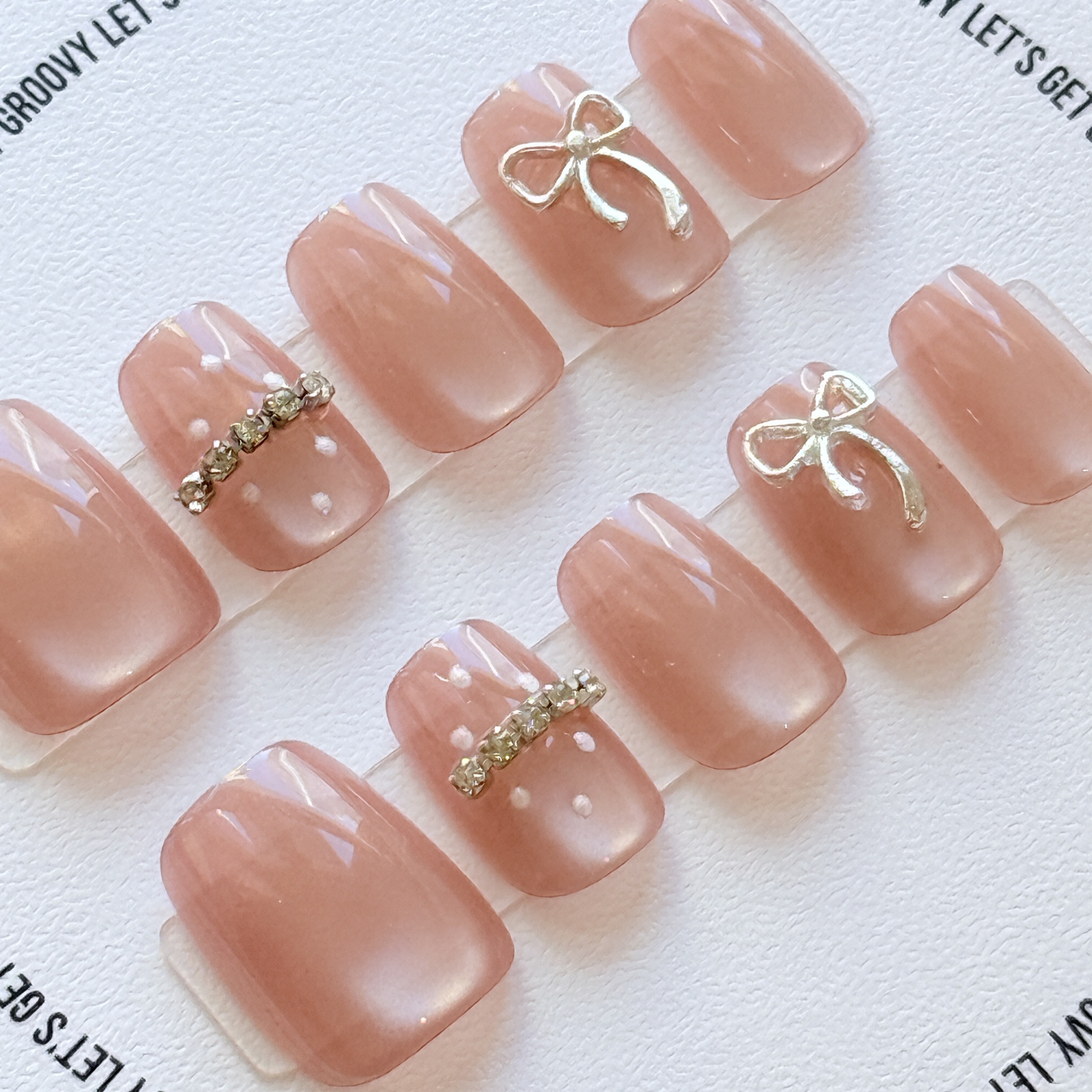 Slay ︳Pink Cat Eye。Lovely Charms