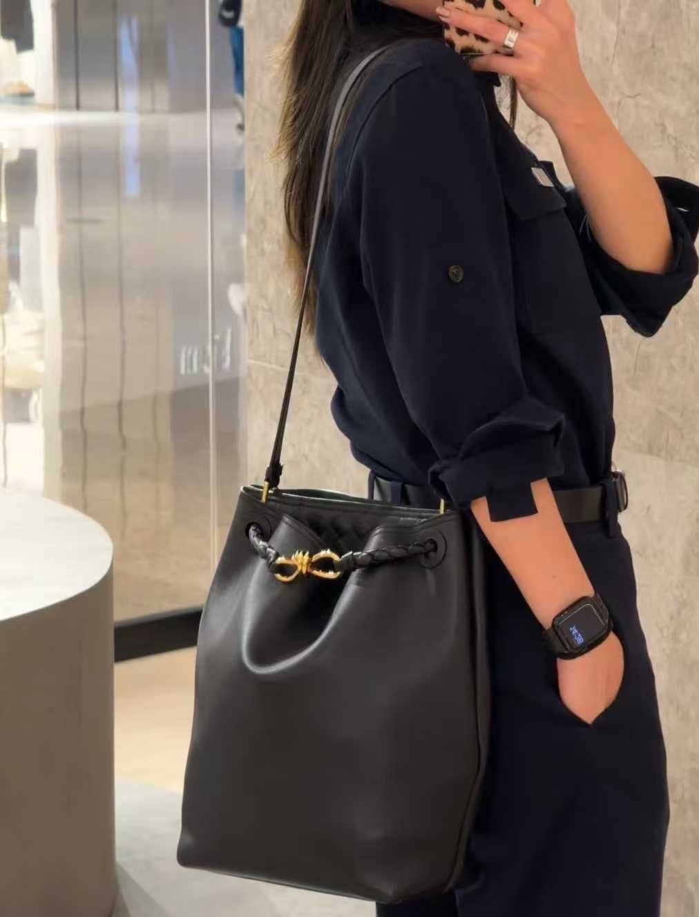 BV Andiamo Bucket Bag