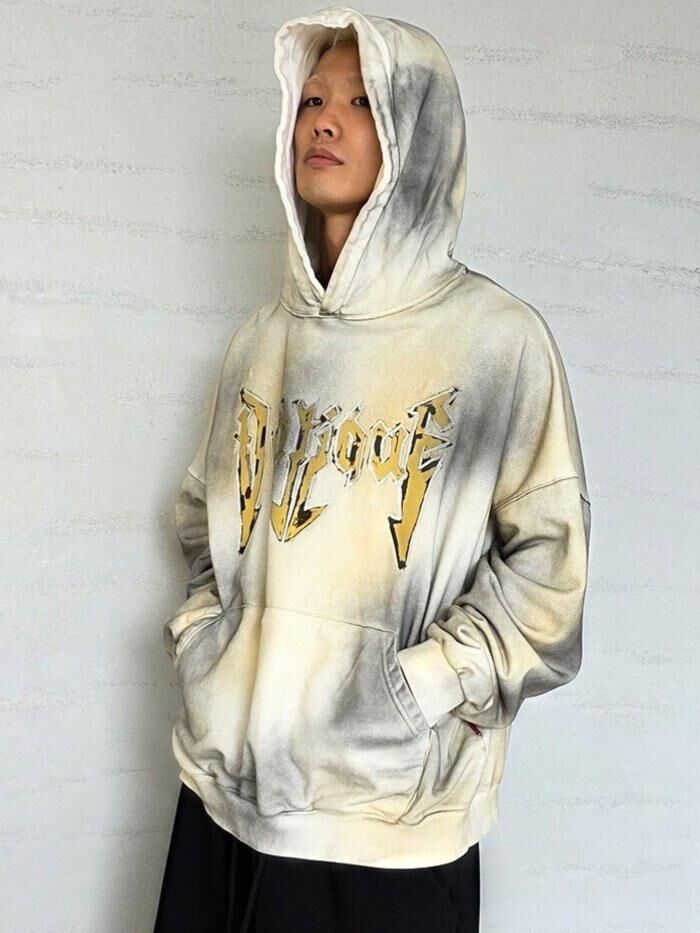 仿污英文字圖案連帽衛衣 VENTIQUE-070T