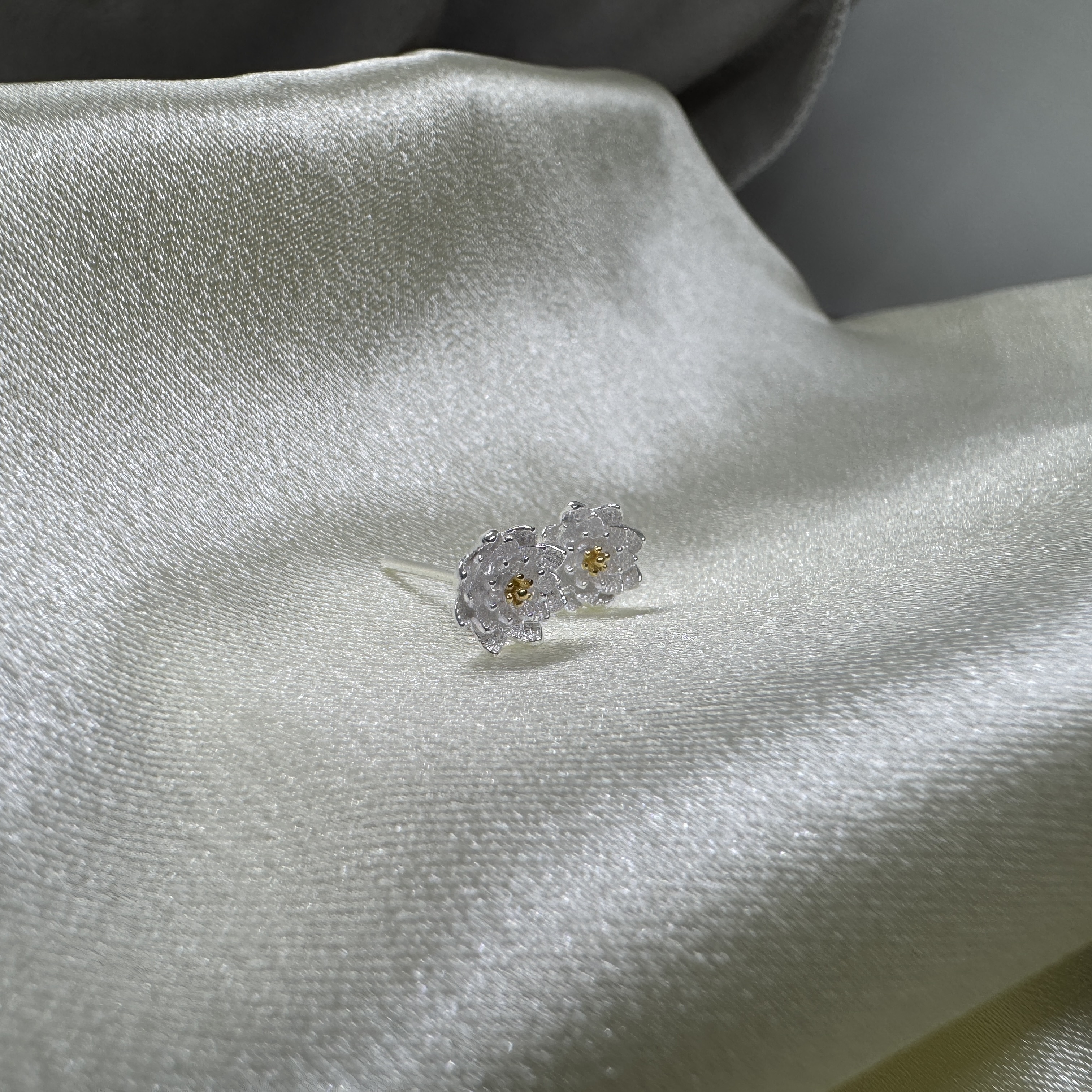 雪映花宸－足銀990耳環