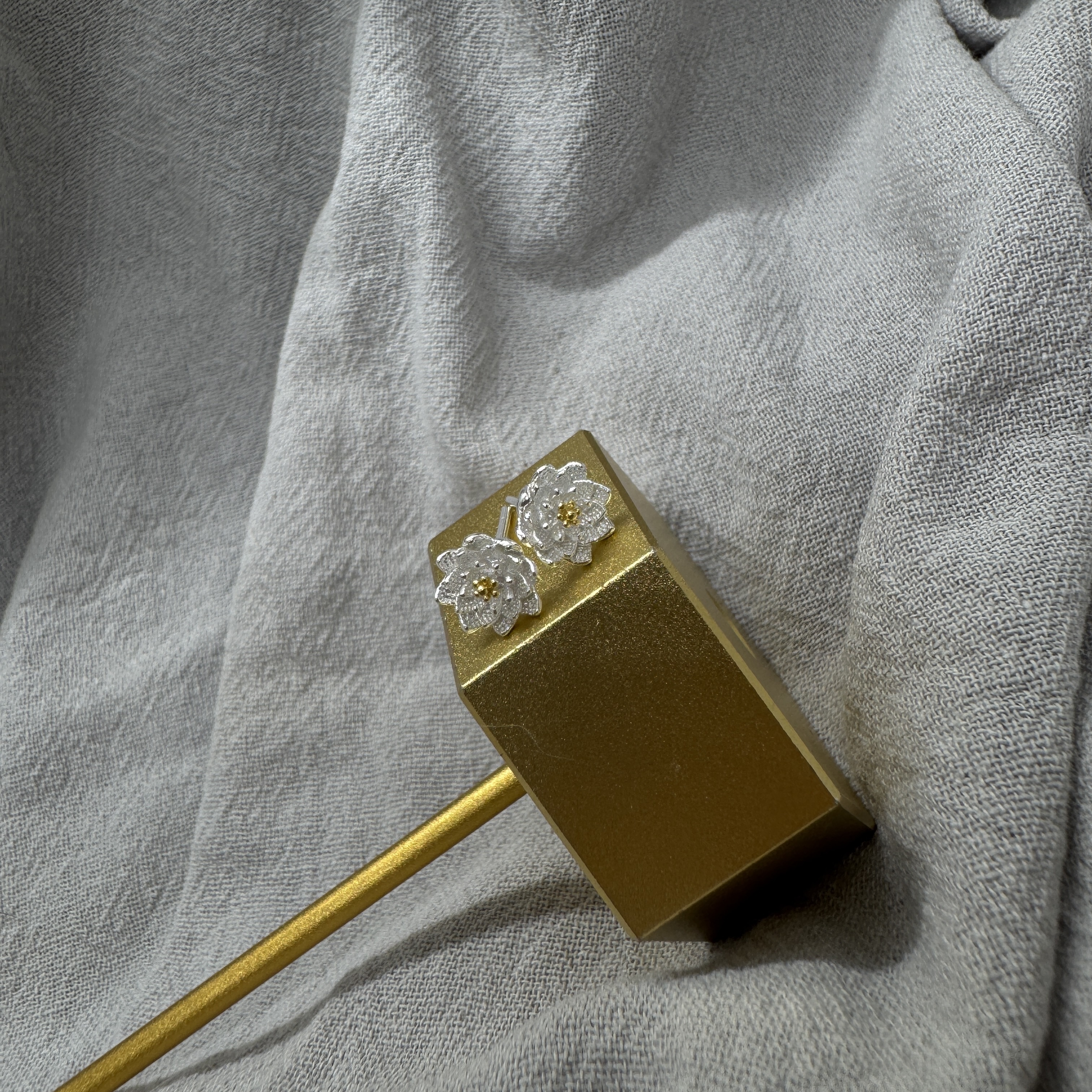 雪映花宸－足銀990耳環