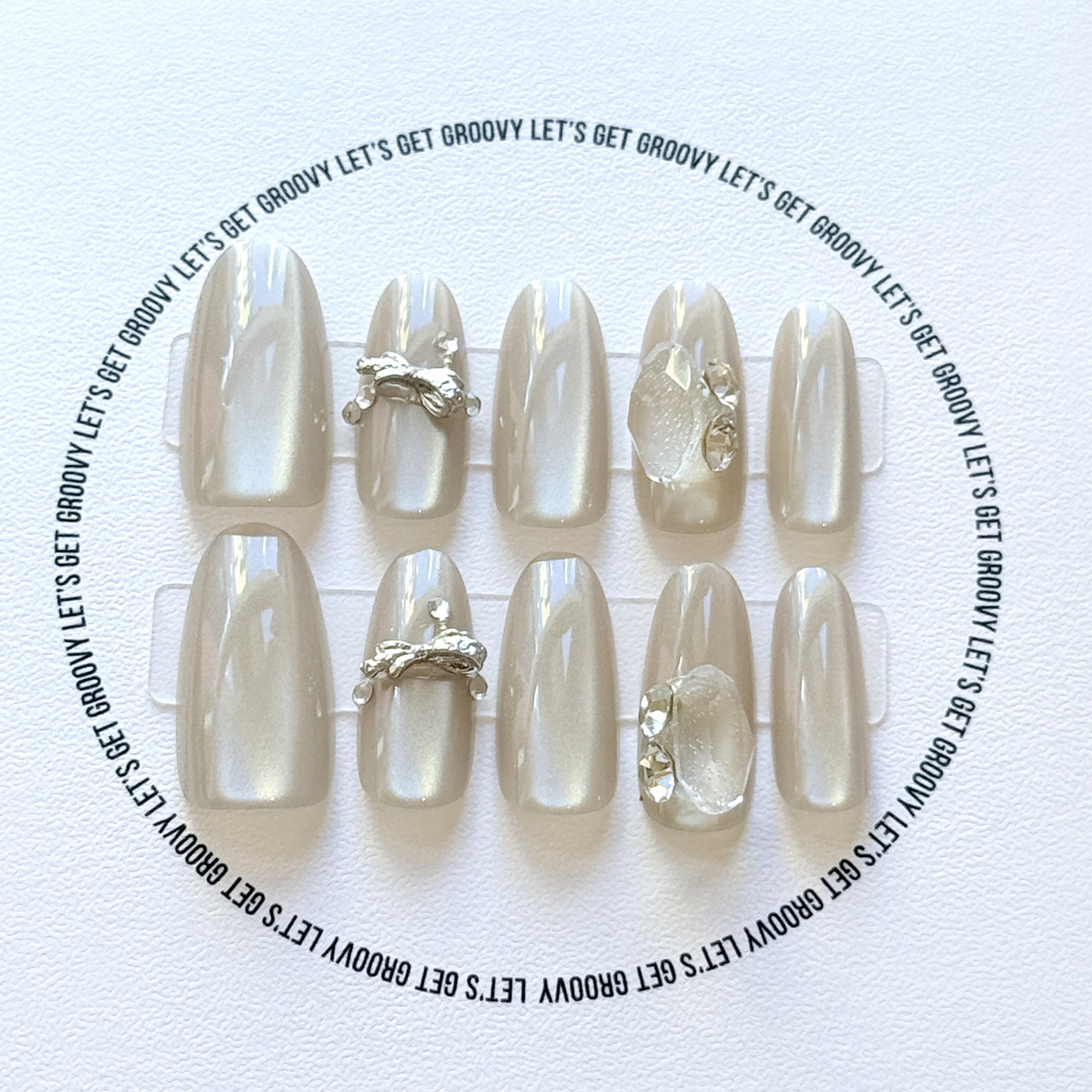 Slay ︳Light Gray Cat Eye。Luxurious Charms