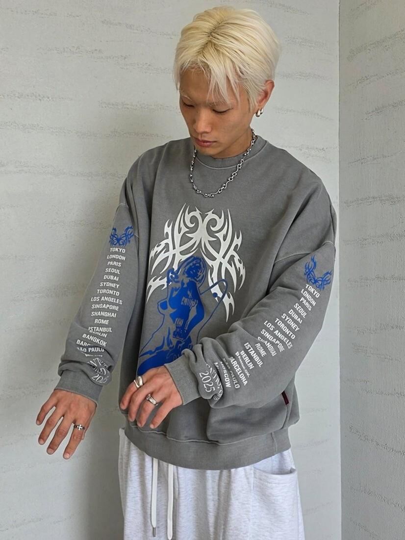 洗水英文字圖案衛衣 VENTIQUE-074T