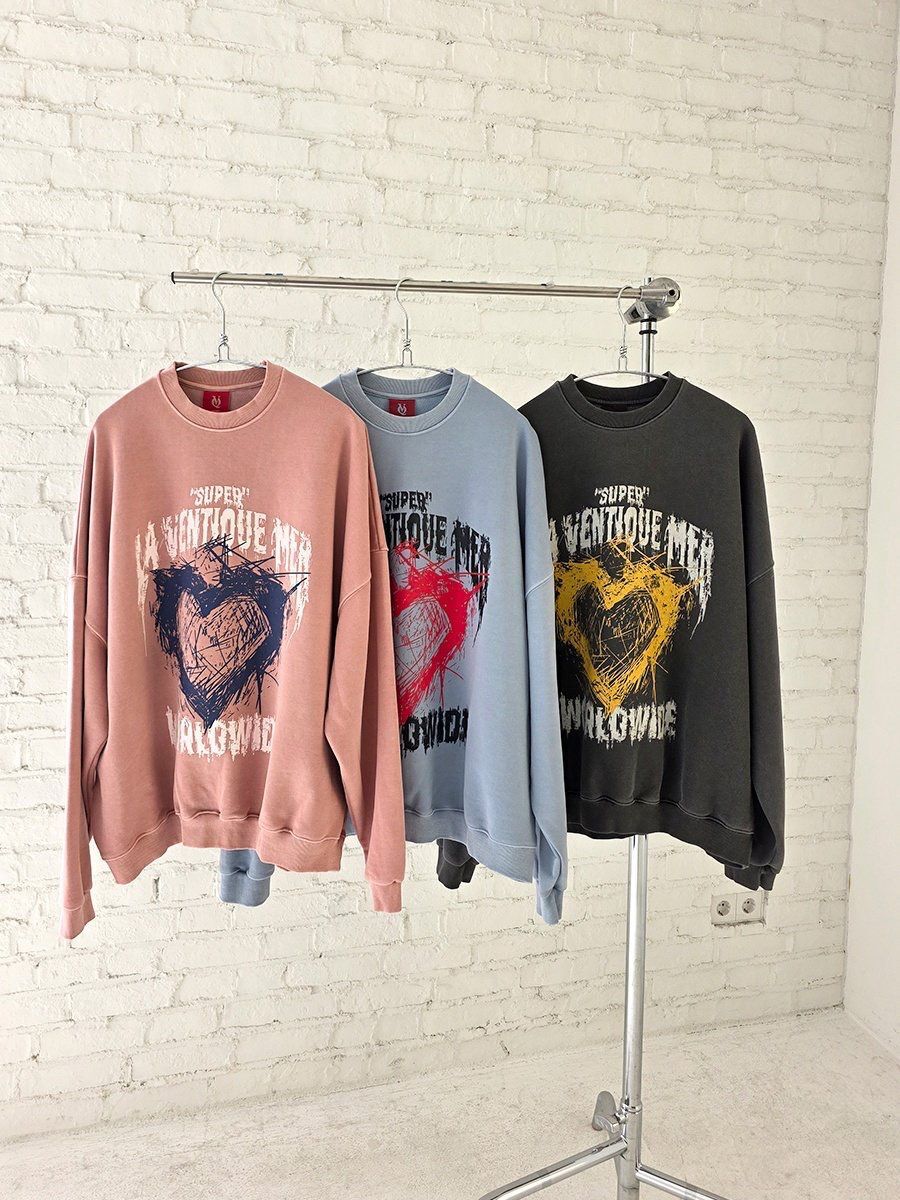 洗水英文字圖案衛衣 VENTIQUE-077T