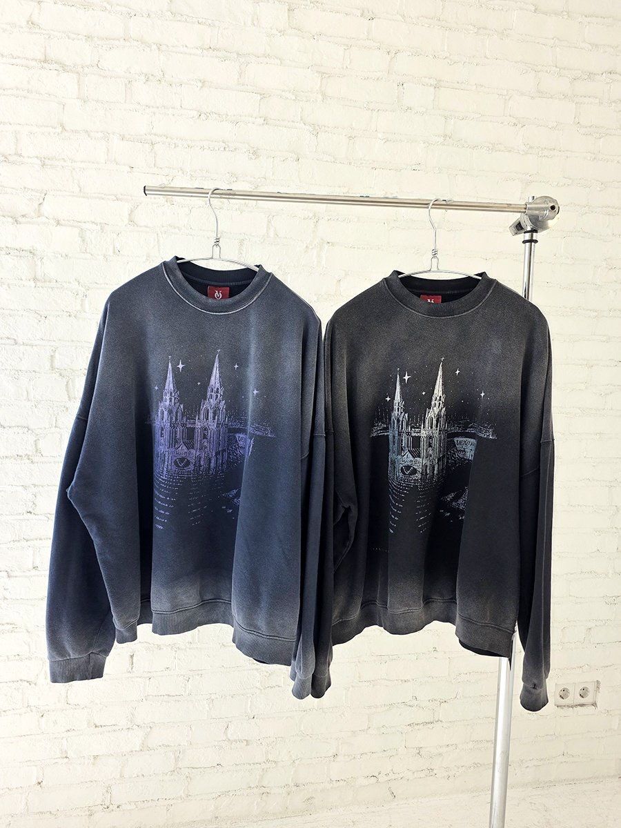 仿污英文字圖案衛衣 VENTIQUE-078T