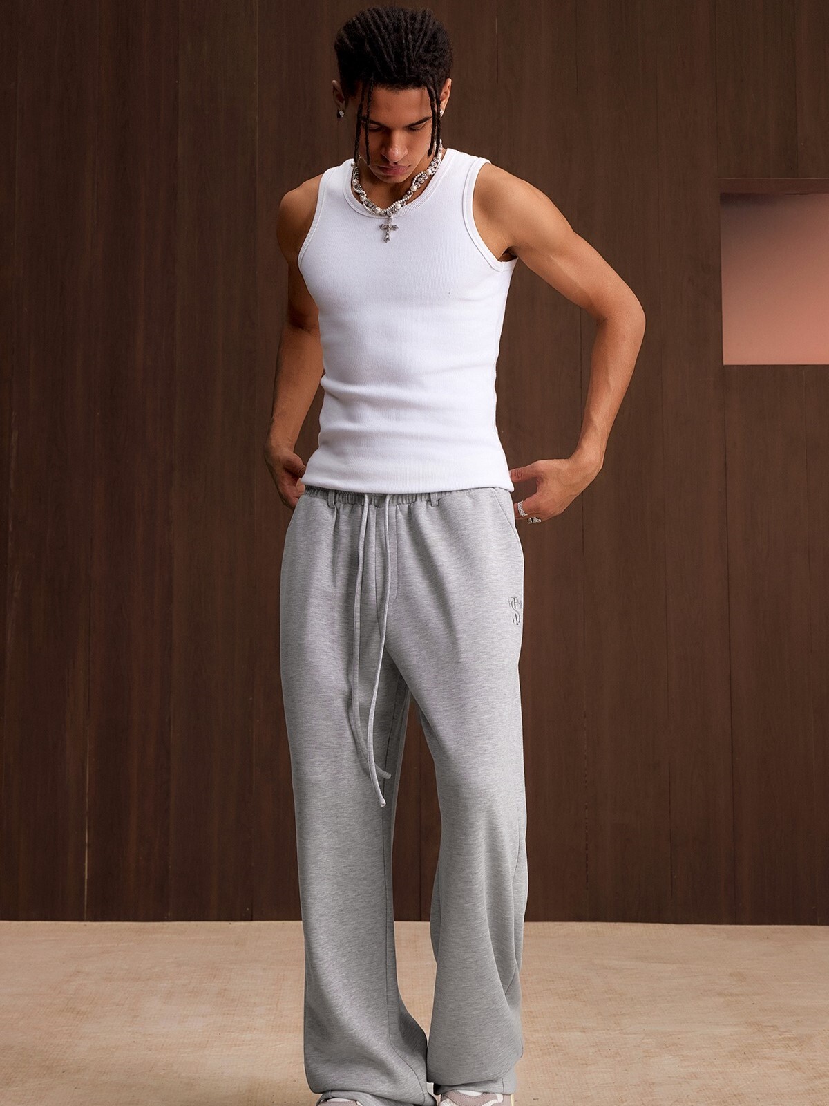 STK SmallTownKid 口袋刺繡Logo 寬鬆 直筒棉褲