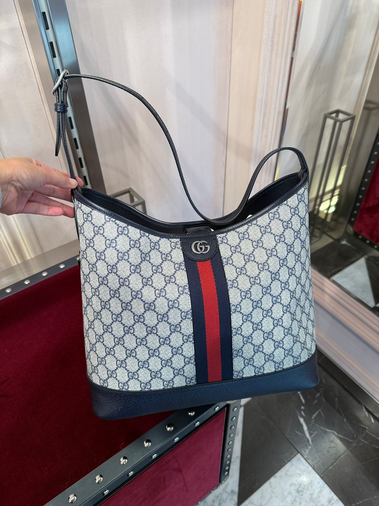 Gucci Bag Ophidia GG supreme hobo bag 781392