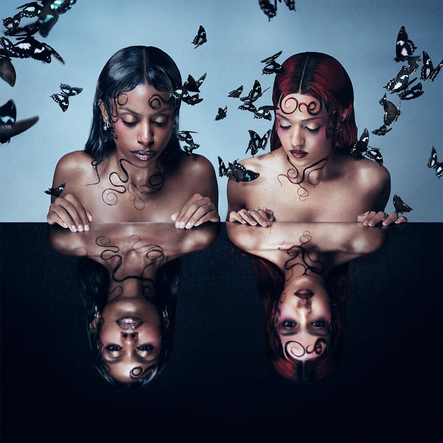 Nova Twins《Parasites & Butterflies》（CD）