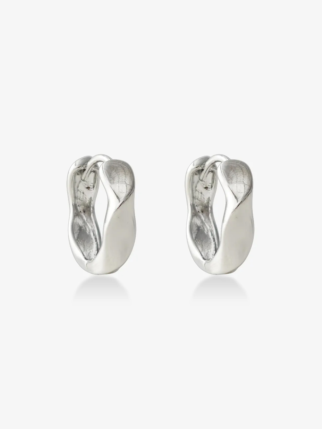 寬扭紋圈圈耳環