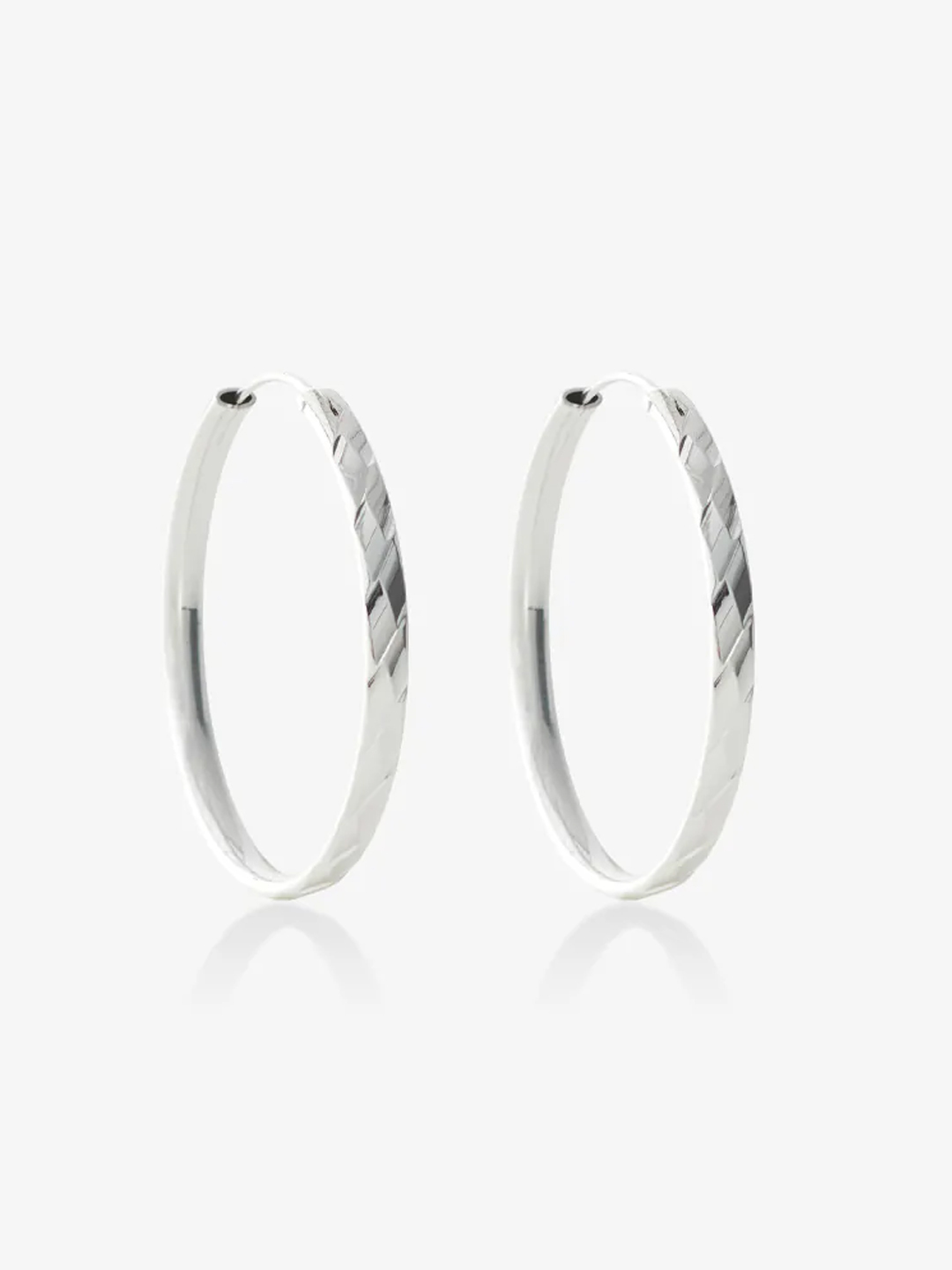 切割菱格大圈圈耳環