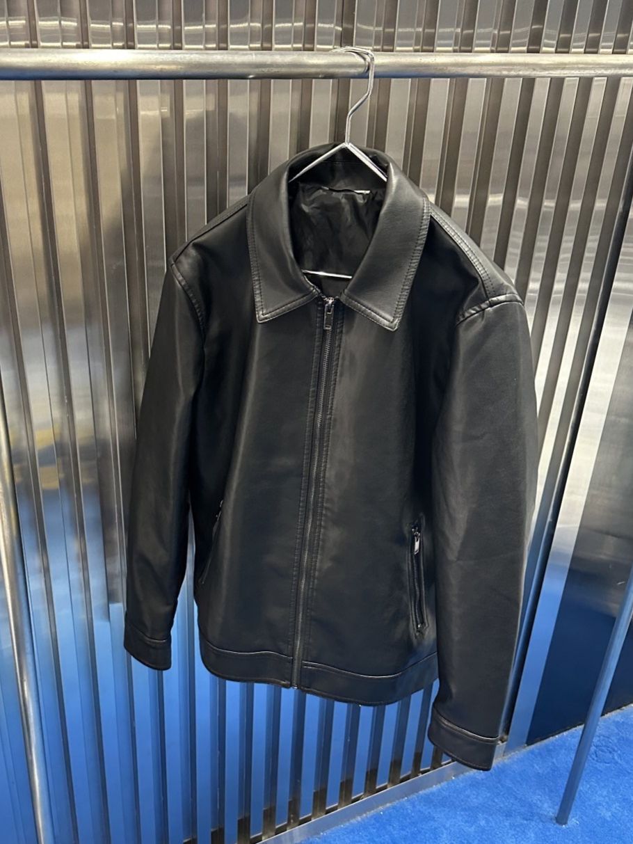 反領英文字拉鍊合成皮褸 LEGIT-065JK