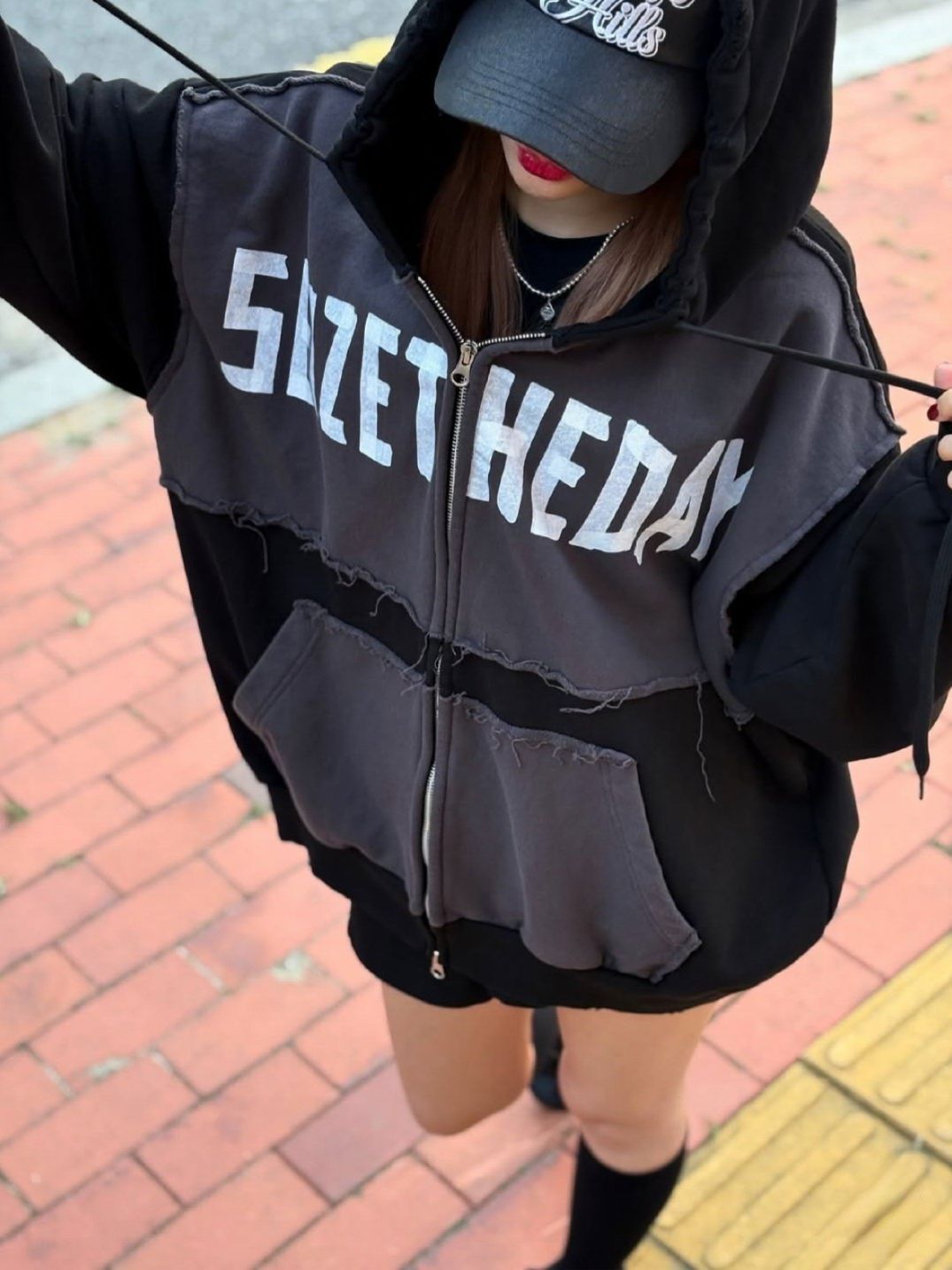 英文字拼色連帽拉鍊外套 HD-029JK