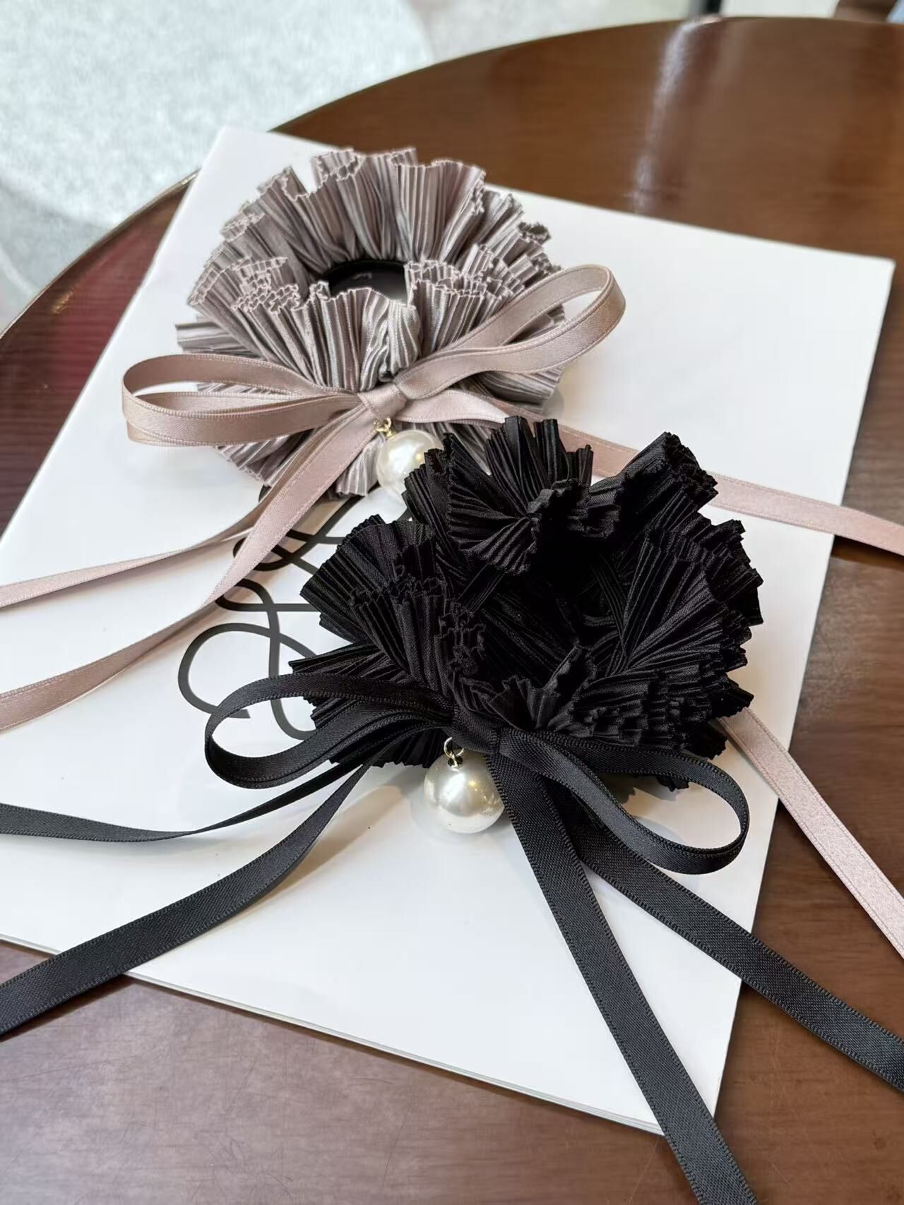 韓國飾物連線 兩色多摺蝴蝶結珍珠橡筋