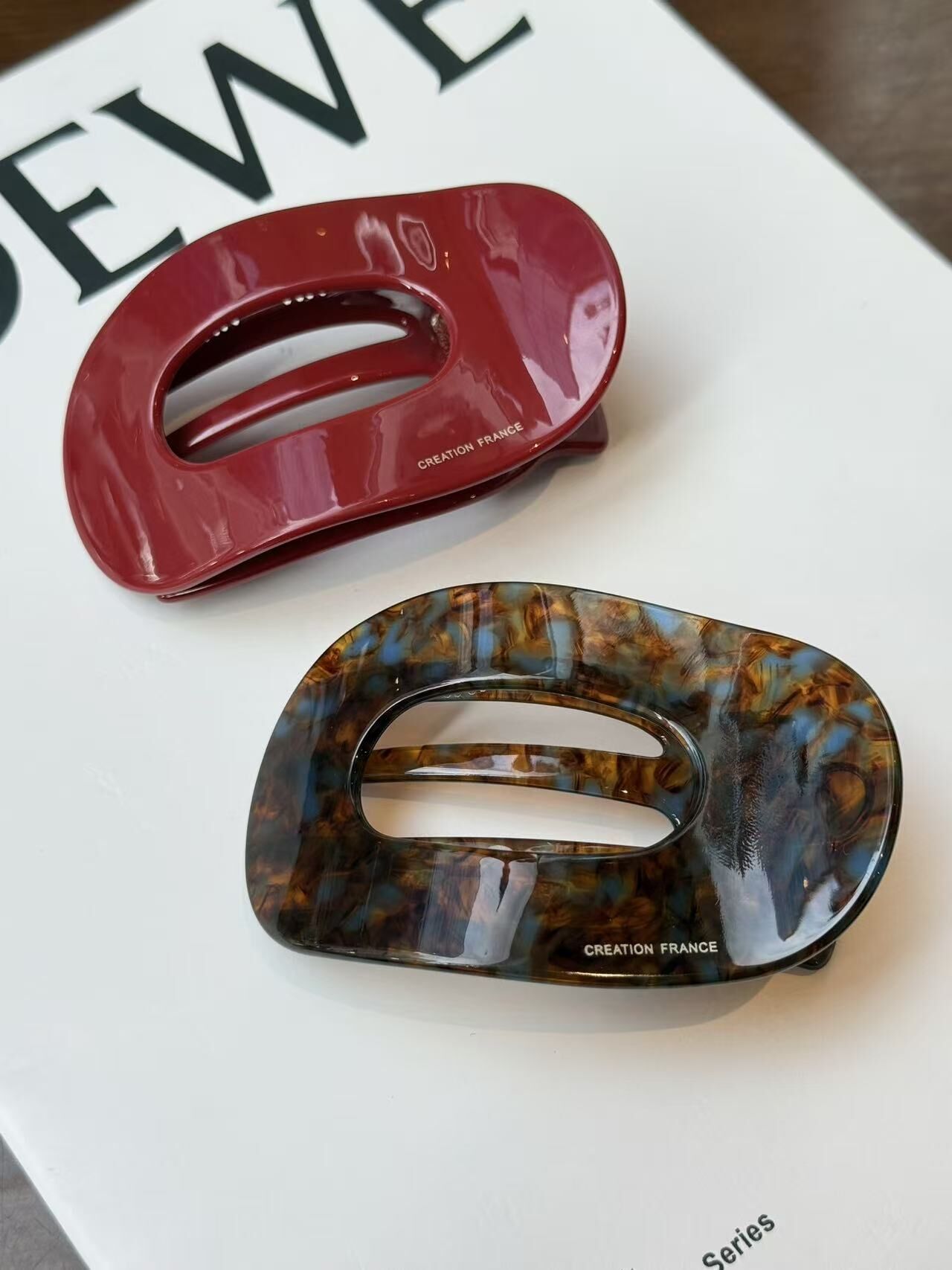 韓國飾物連線 兩色雲石復古鴨嘴夾