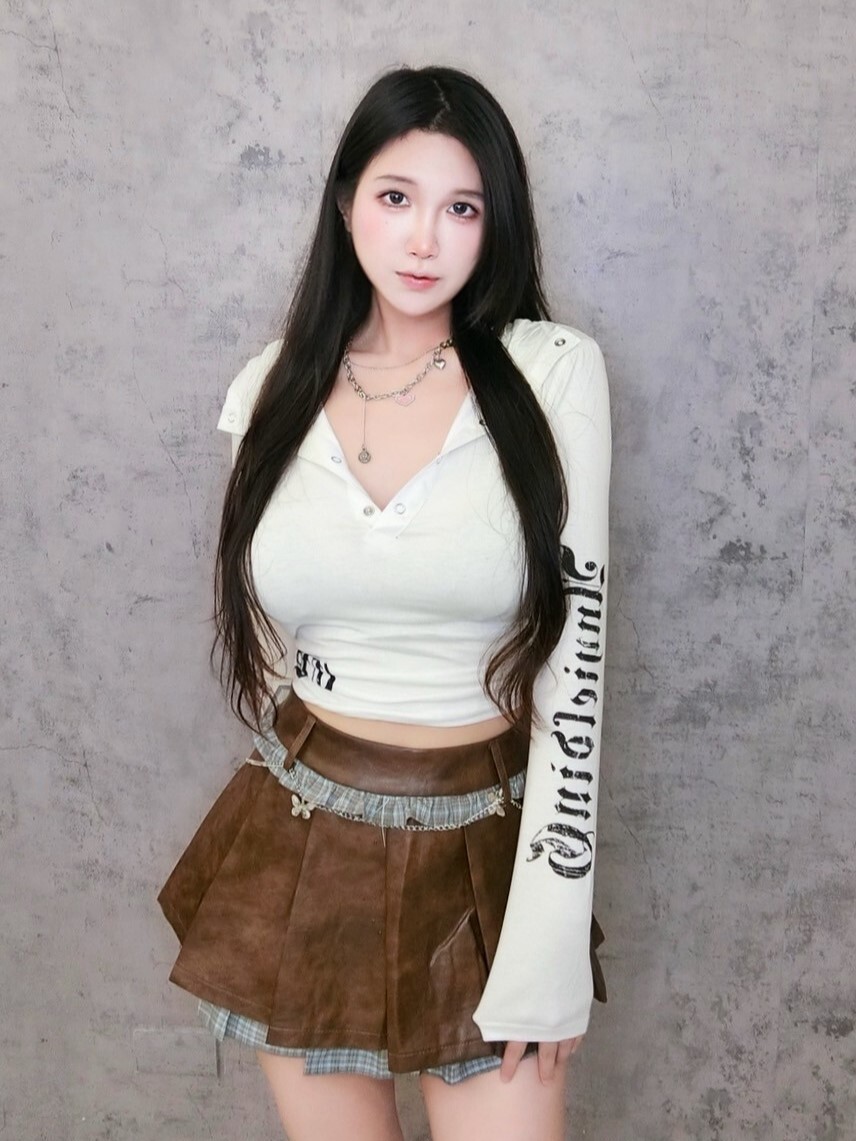 Y2K薄長袖連帽衫