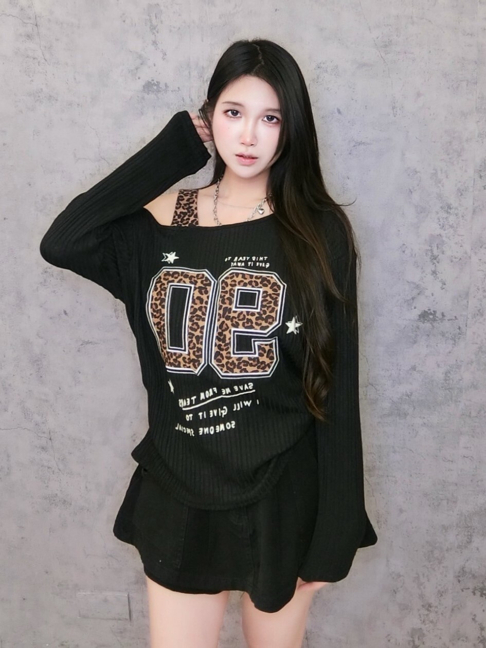 美式辣妹斜肩拼接豹紋長袖T