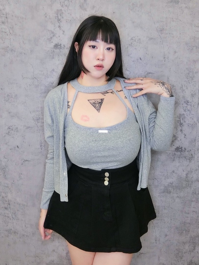 繞脖小鐵牌背心+外罩兩件套