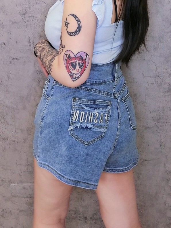 雙排扣後口袋造型牛仔短褲