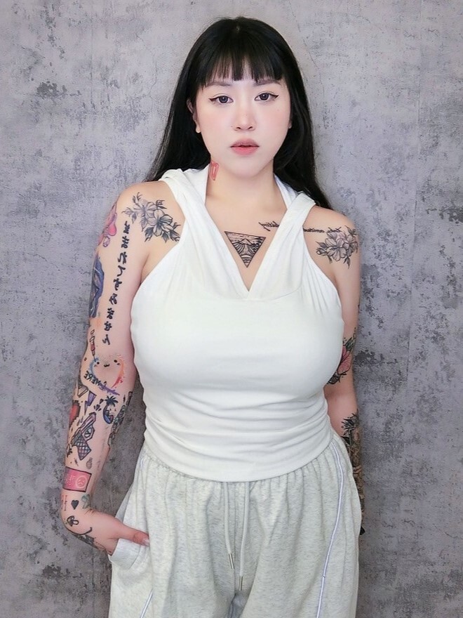 加大連帽美背背心