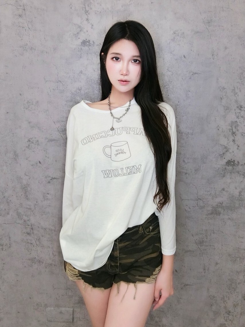 卡布奇諾咖啡印花七分袖上衣