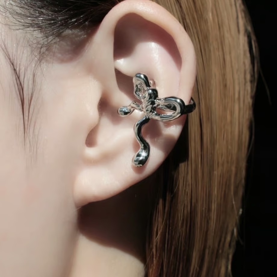 SOIERIE / Distort ribbon cuff