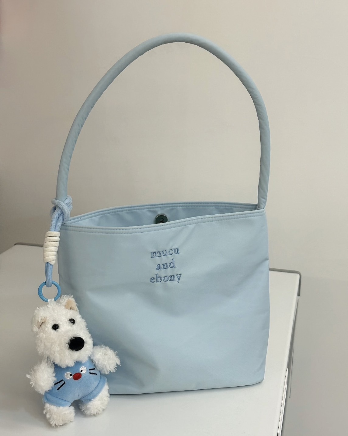 <降價 Jennie 同款>Mucu And Ebony Nearest Bag 韓國 限定 尼龍 手提包