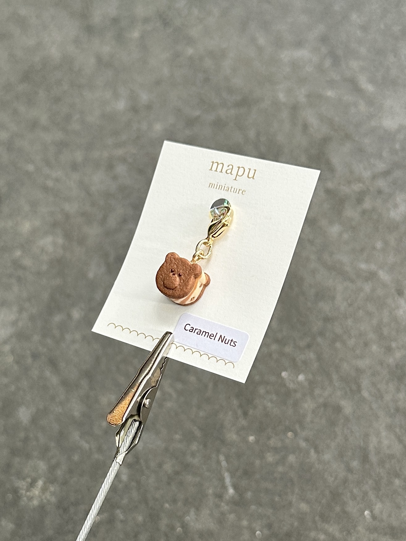 [mapu] 熊熊奶油夾心餅乾吊飾 | 焦糖堅果  | NO.11