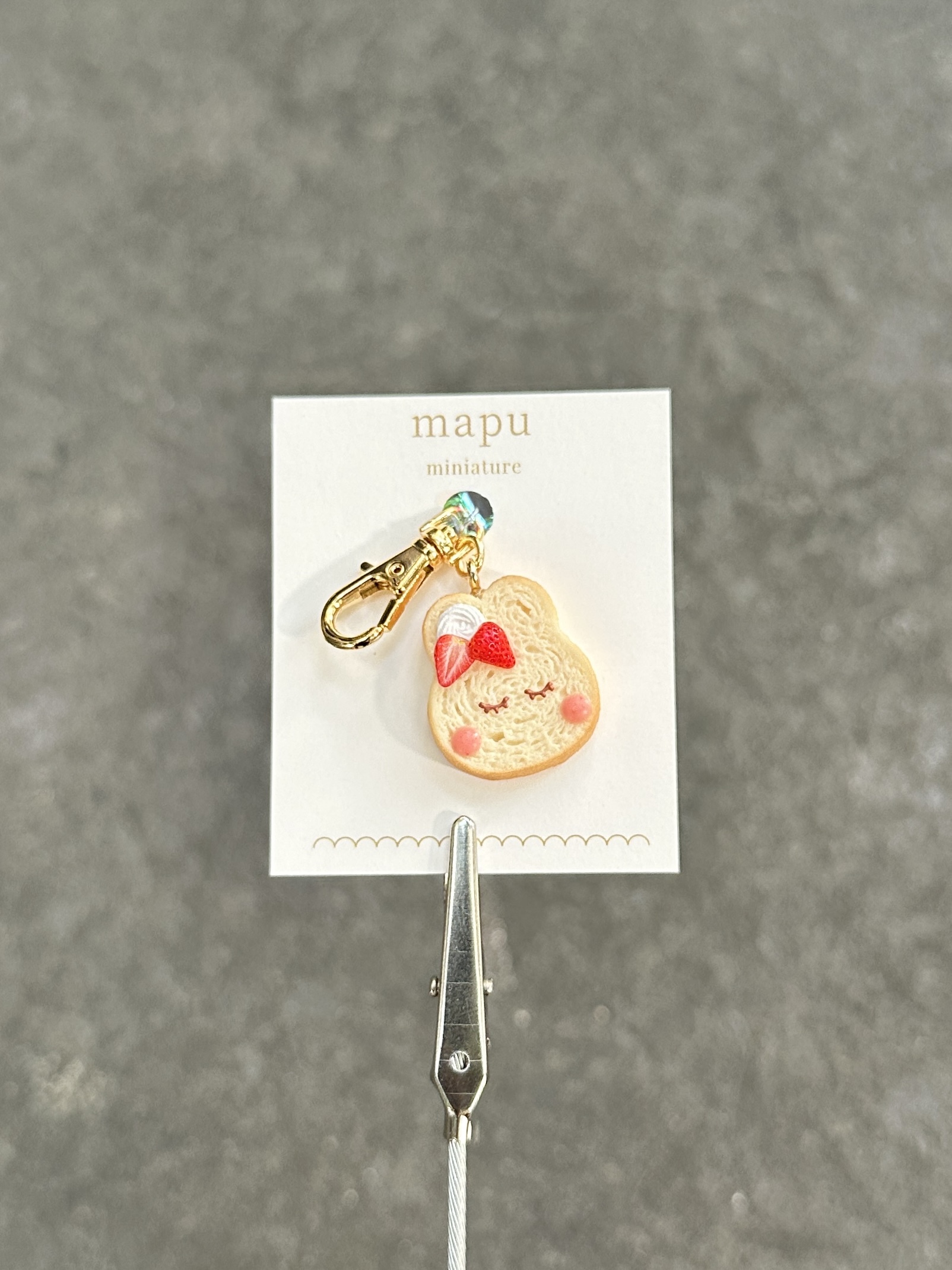 [mapu] 午睡兔草莓吐司吊飾 | 原味 | NO.17