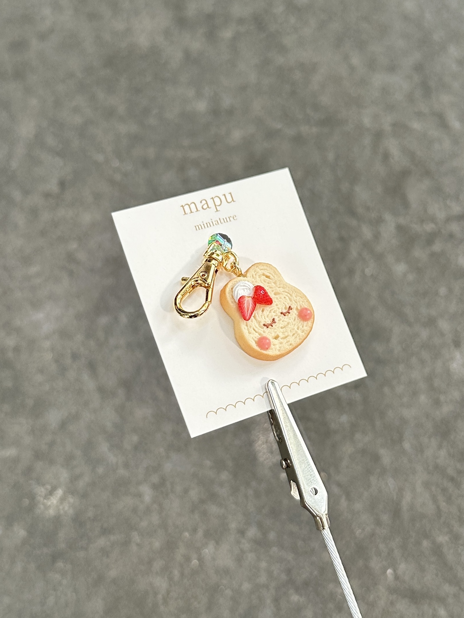 [mapu] 午睡兔草莓吐司吊飾 | 原味 | NO.17