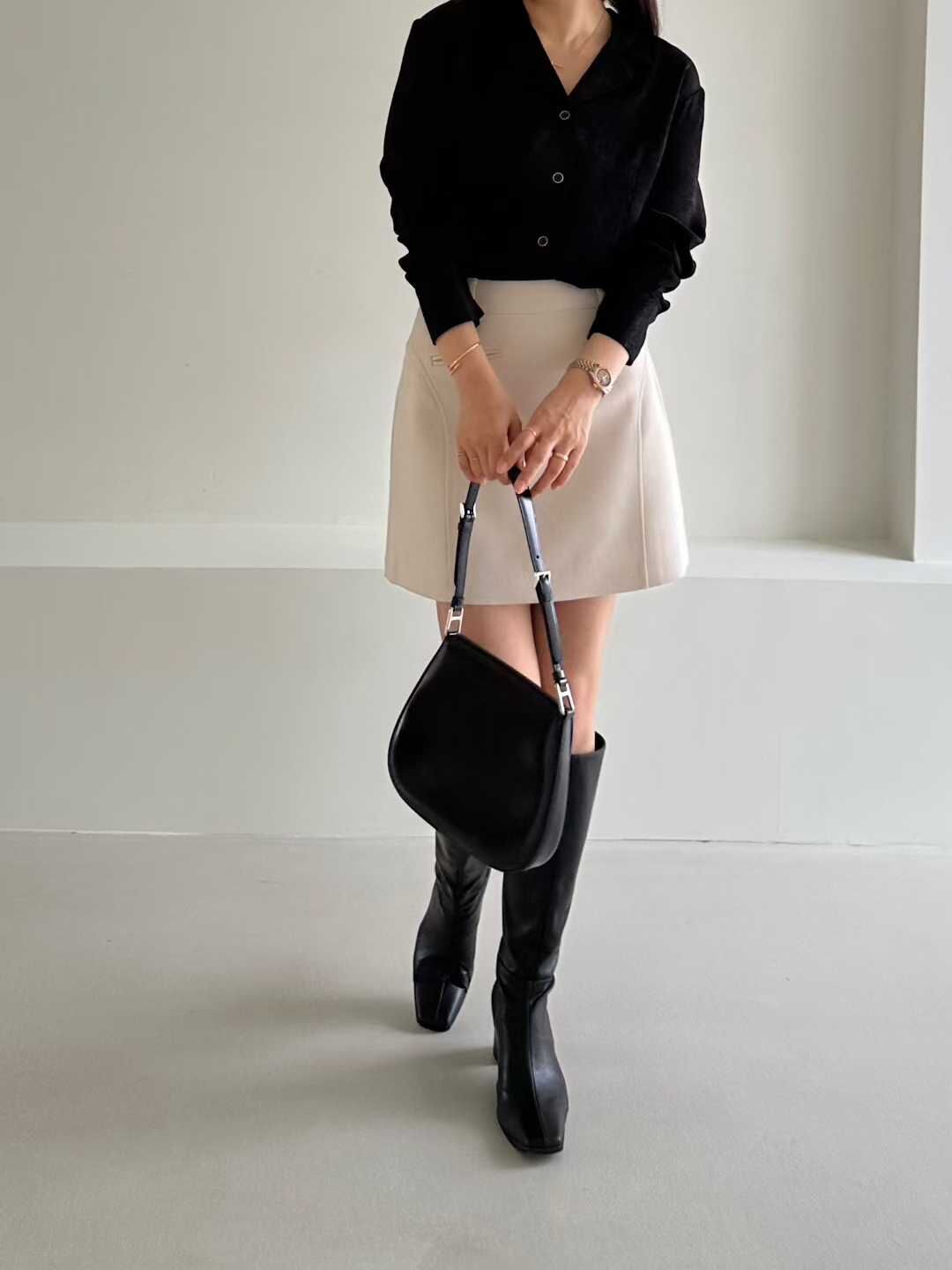 SG5032 亮光感開領排扣上衣