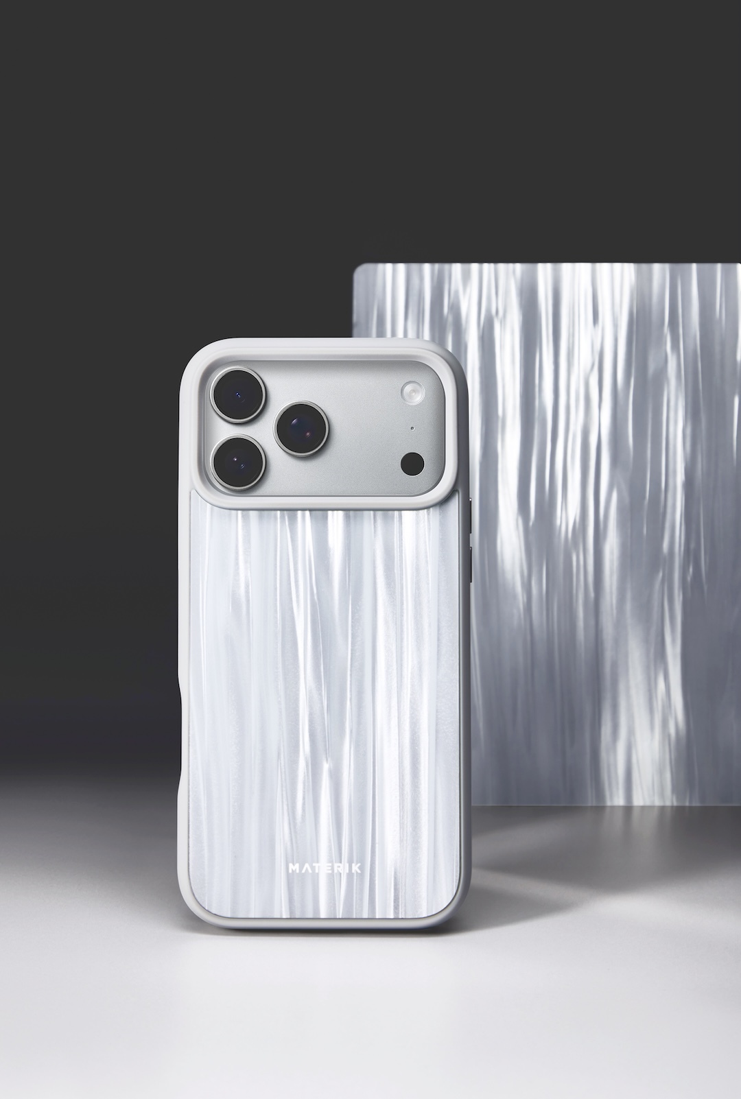 Materik iPhone 17 Pro / Pro Max phone case