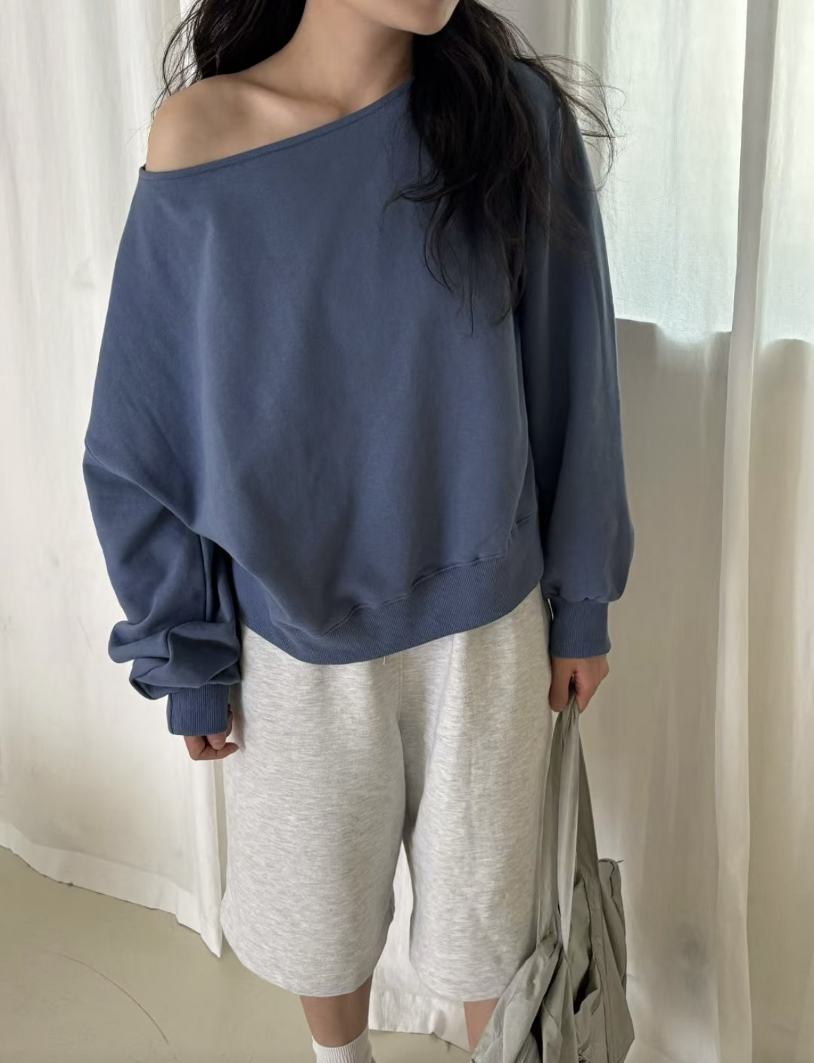 露肩衛衣